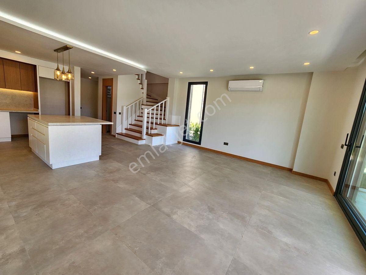 Güre Satılık Villa / Özel Havuzlu / Özel Tasarım Sıfır Villa / Doğa İçinde - Görsel 2