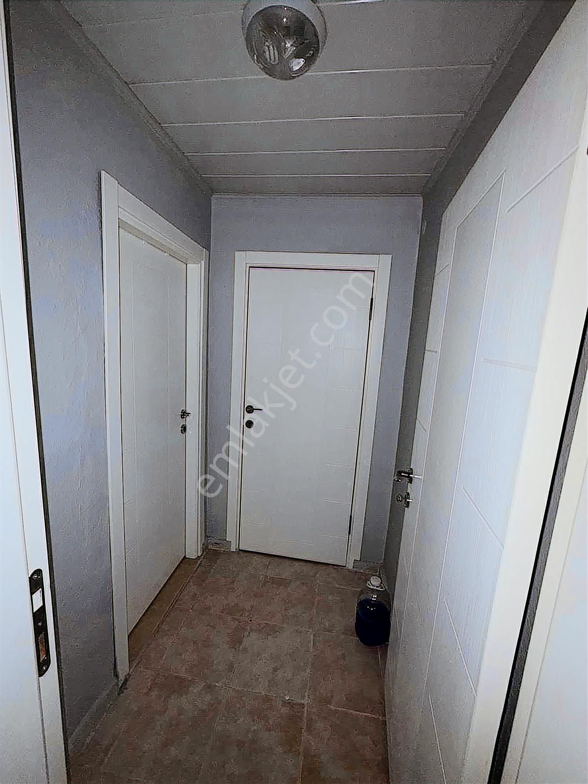 Fazelden Sobacılar Sokakta Ara Kat 2+1 - Görsel 32