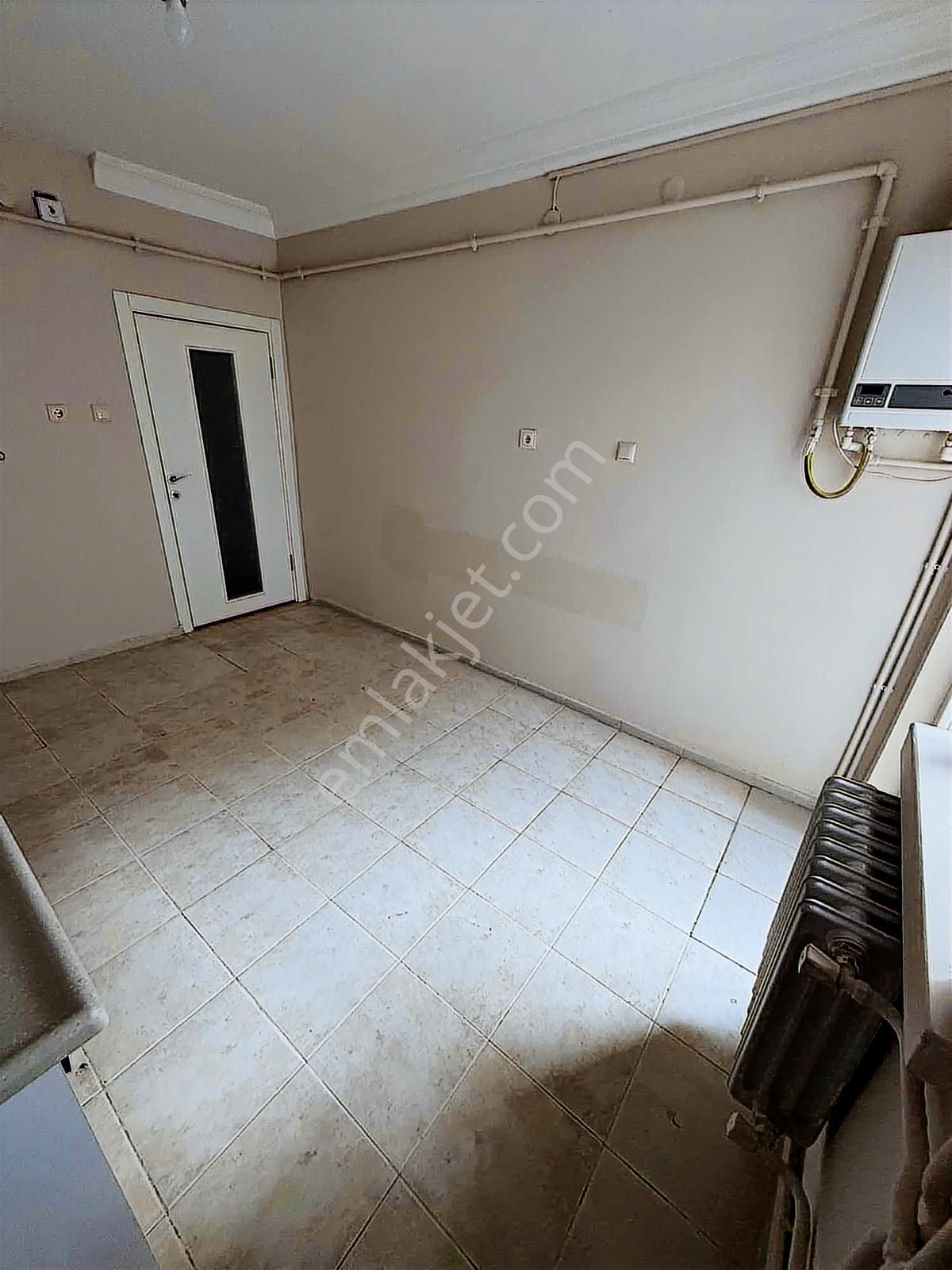 Fazelden Sobacılar Sokakta Ara Kat 2+1 - Görsel 13