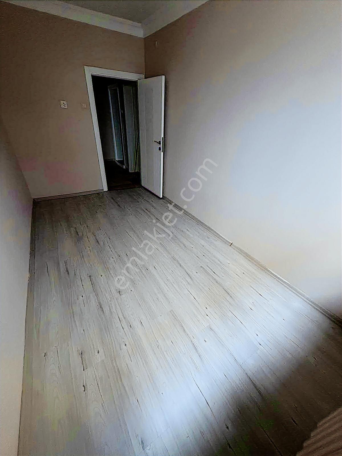 Fazelden Sobacılar Sokakta Ara Kat 2+1 - Görsel 25