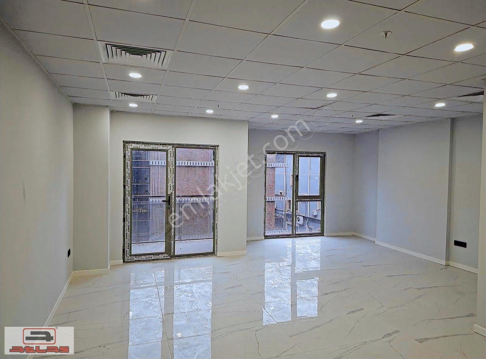 Atlas'tan Mars Avm Ofis Projesinde 60m2 Yapılı Ofis - Görsel 16