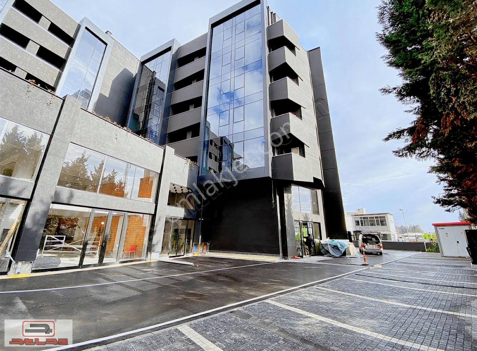 Atlas Emlak Satılık Ofis Büro İşyeri Plaza E5 İzmit - Görsel 4