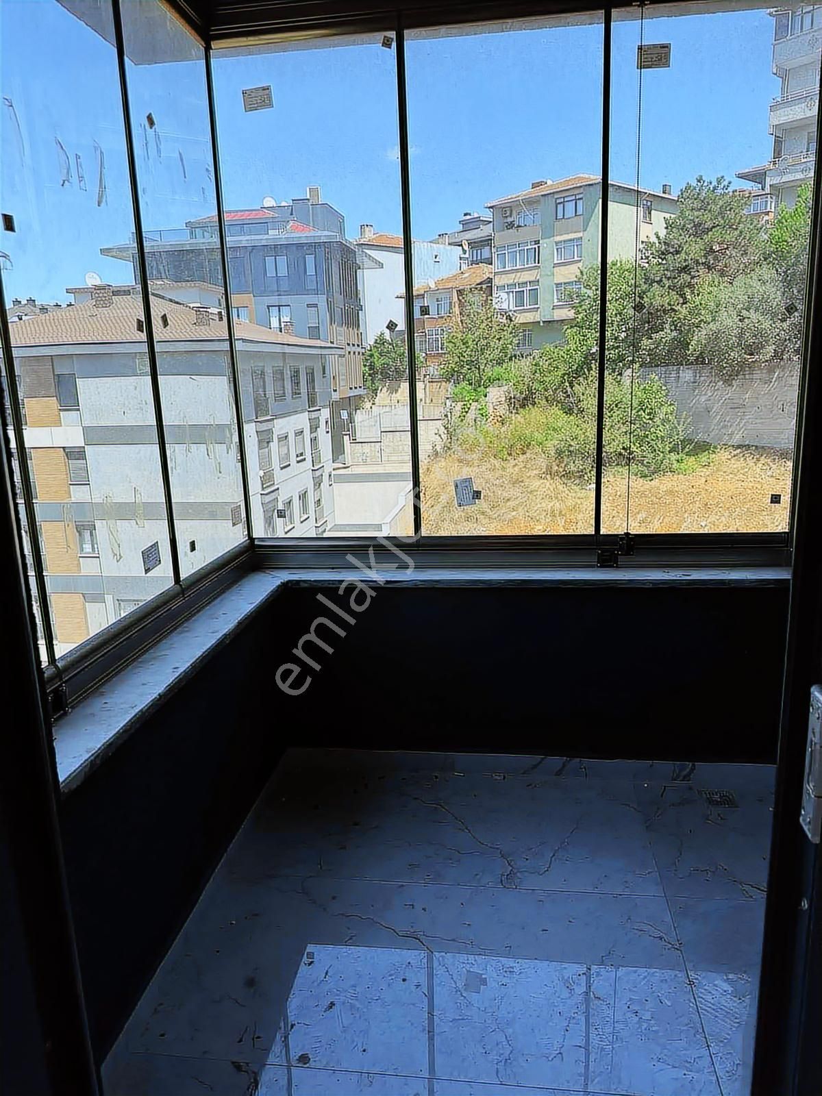 Realist Gayrimenkulden Satılık 3 + 1 Daire - Görsel 3