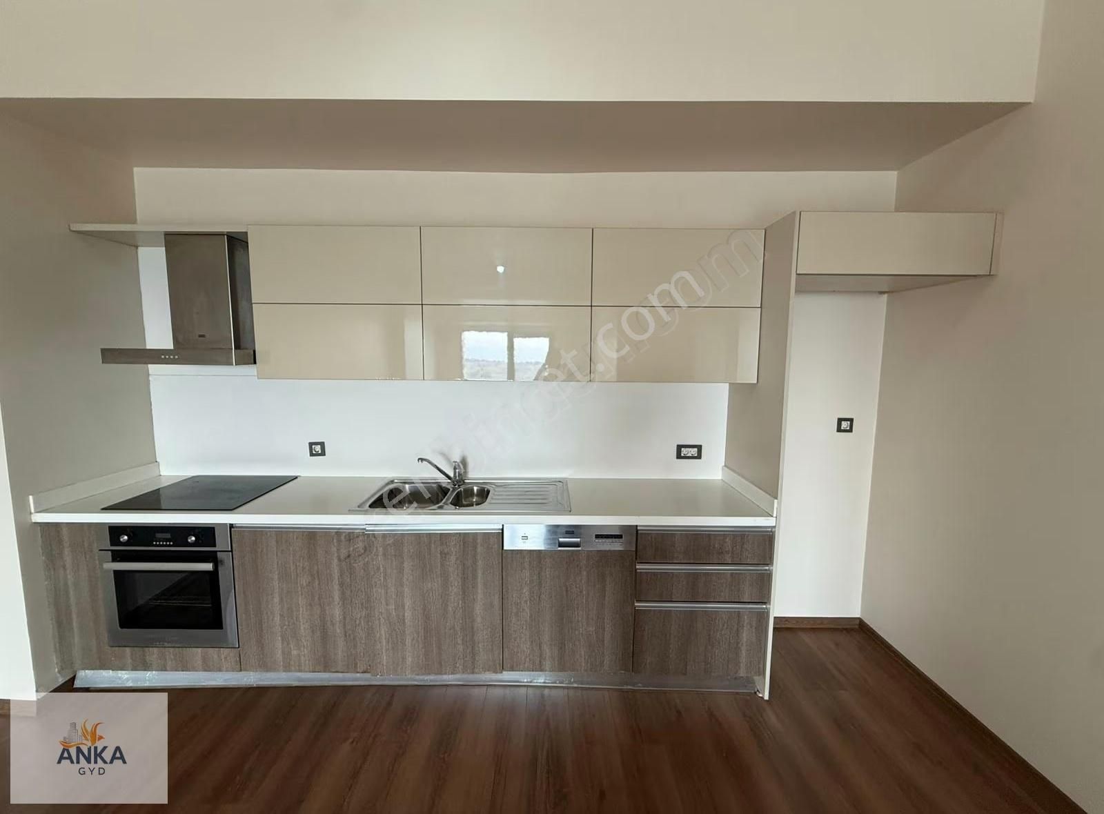 Venezia'da Full Balkon 2 Banyo Şehir Mnz Boş Satılık 2+1 Daire - Görsel 12