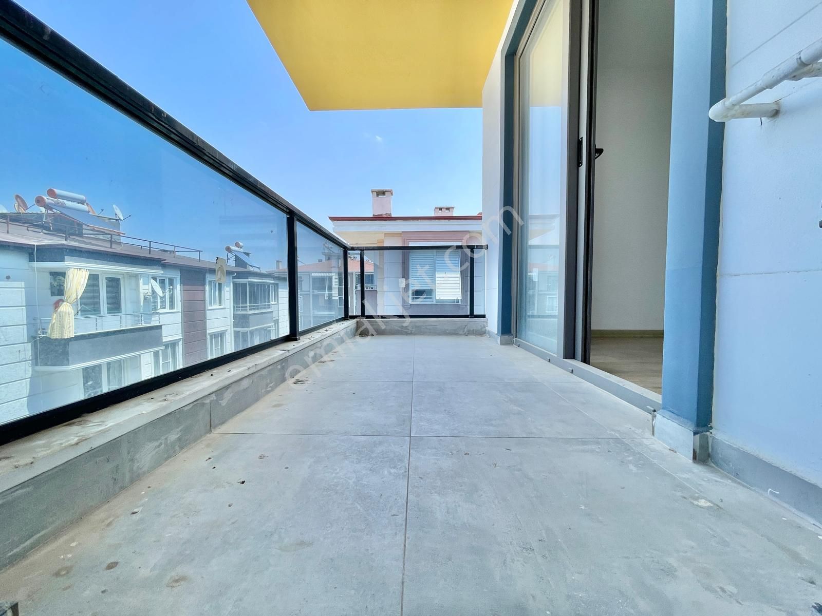 Berkay Demirel'den Satılık Altınkumda Lüks Sıfır 1+1 Daire - Görsel 24