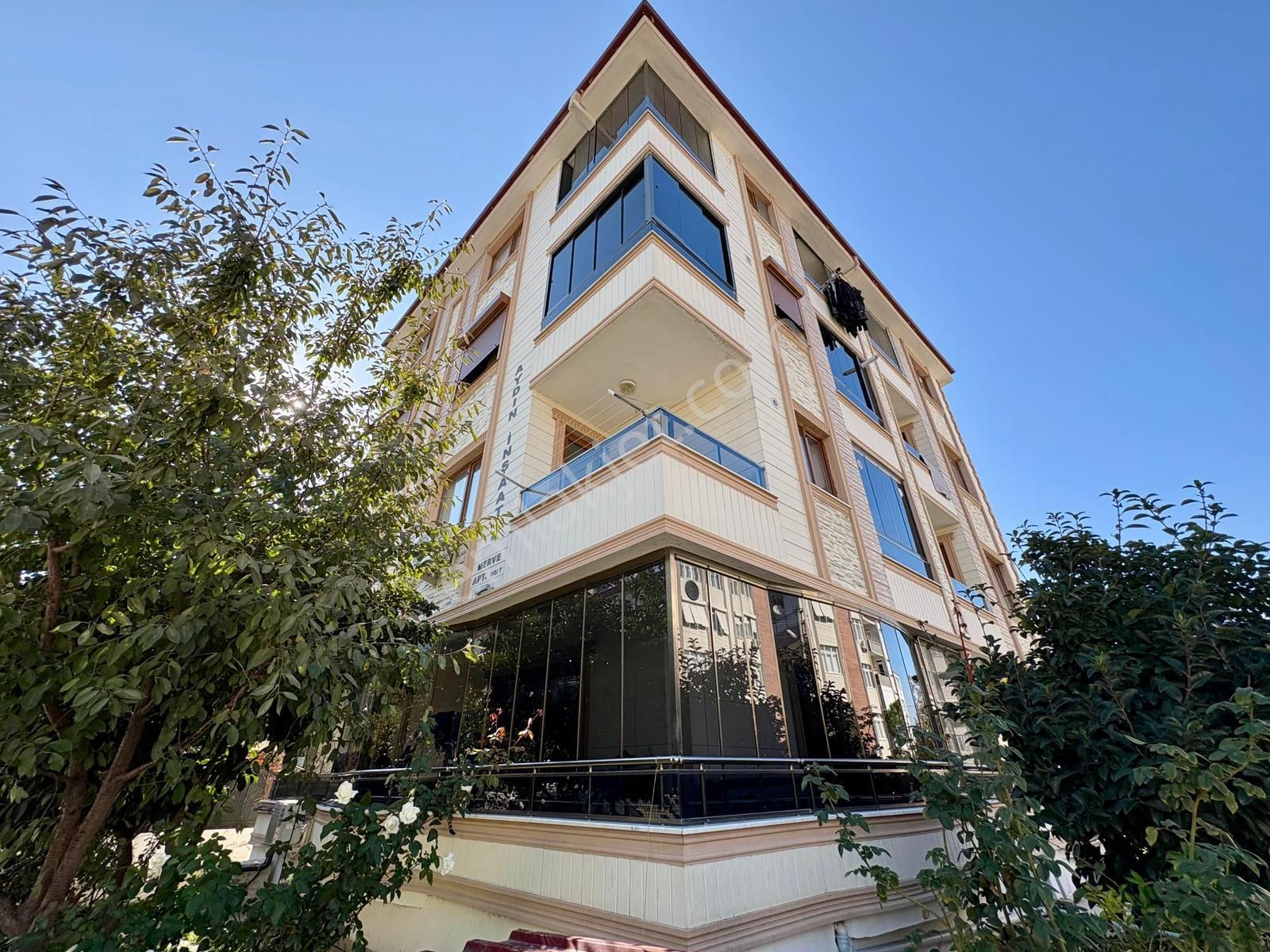 🏡 Referans'tan Tek Yetkili Akçay'da Ön Cephe Masrafsız Geniş Balkonlu 1+1 Daire