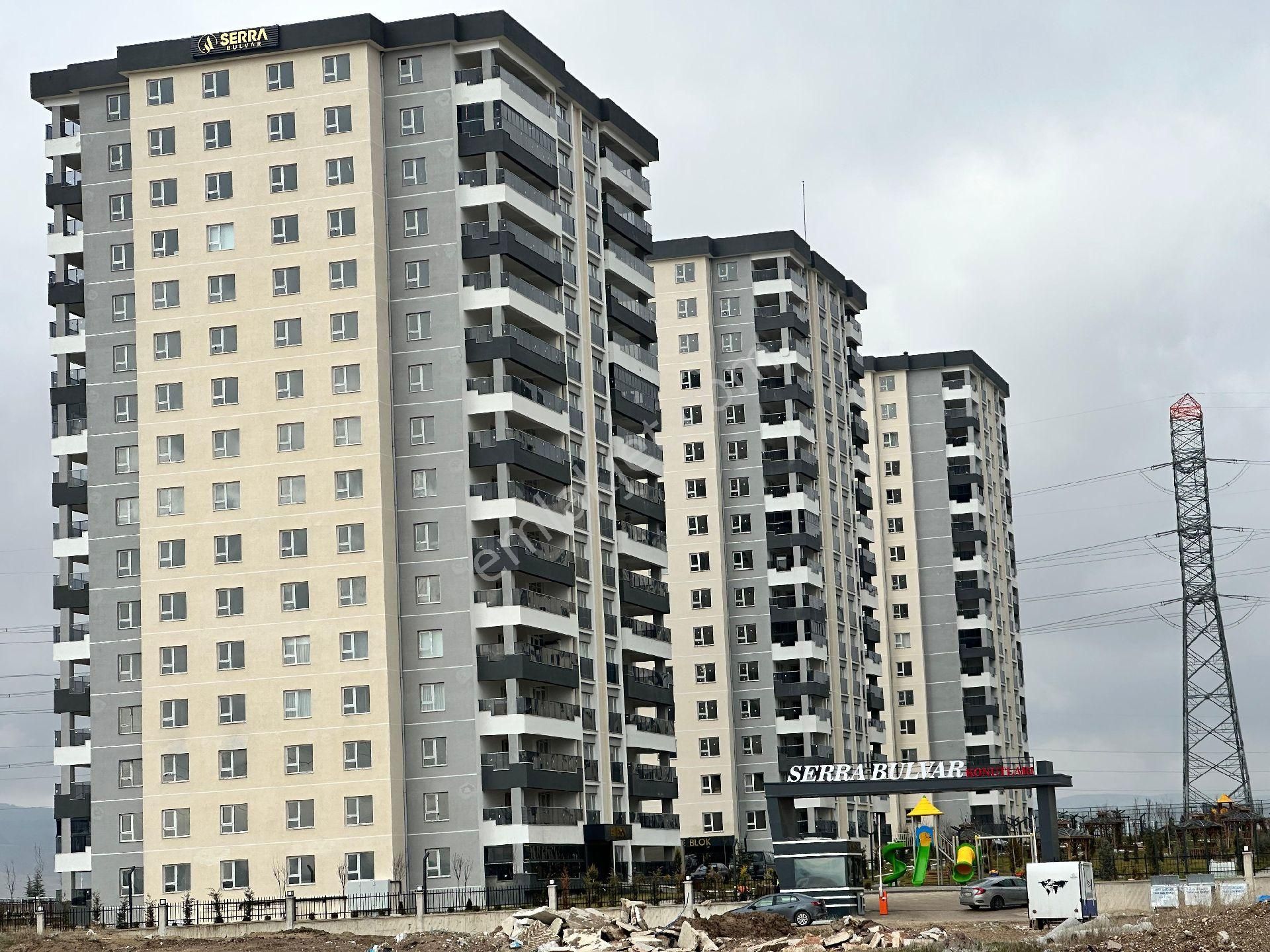 Mia'dan Törekent Serra Bulvar'da Kiralık 3+1 Lüks