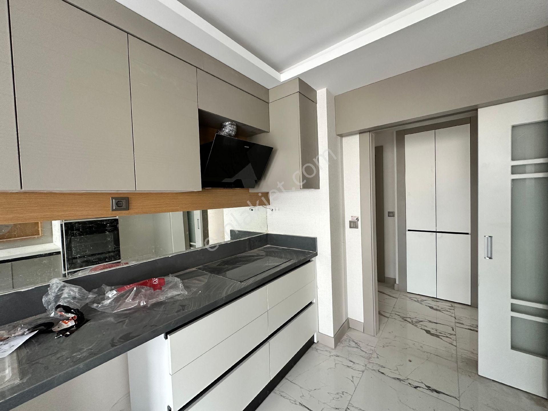 Mia'dan Törekent Serra Bulvar'da Kiralık 3+1 Lüks - Görsel 6