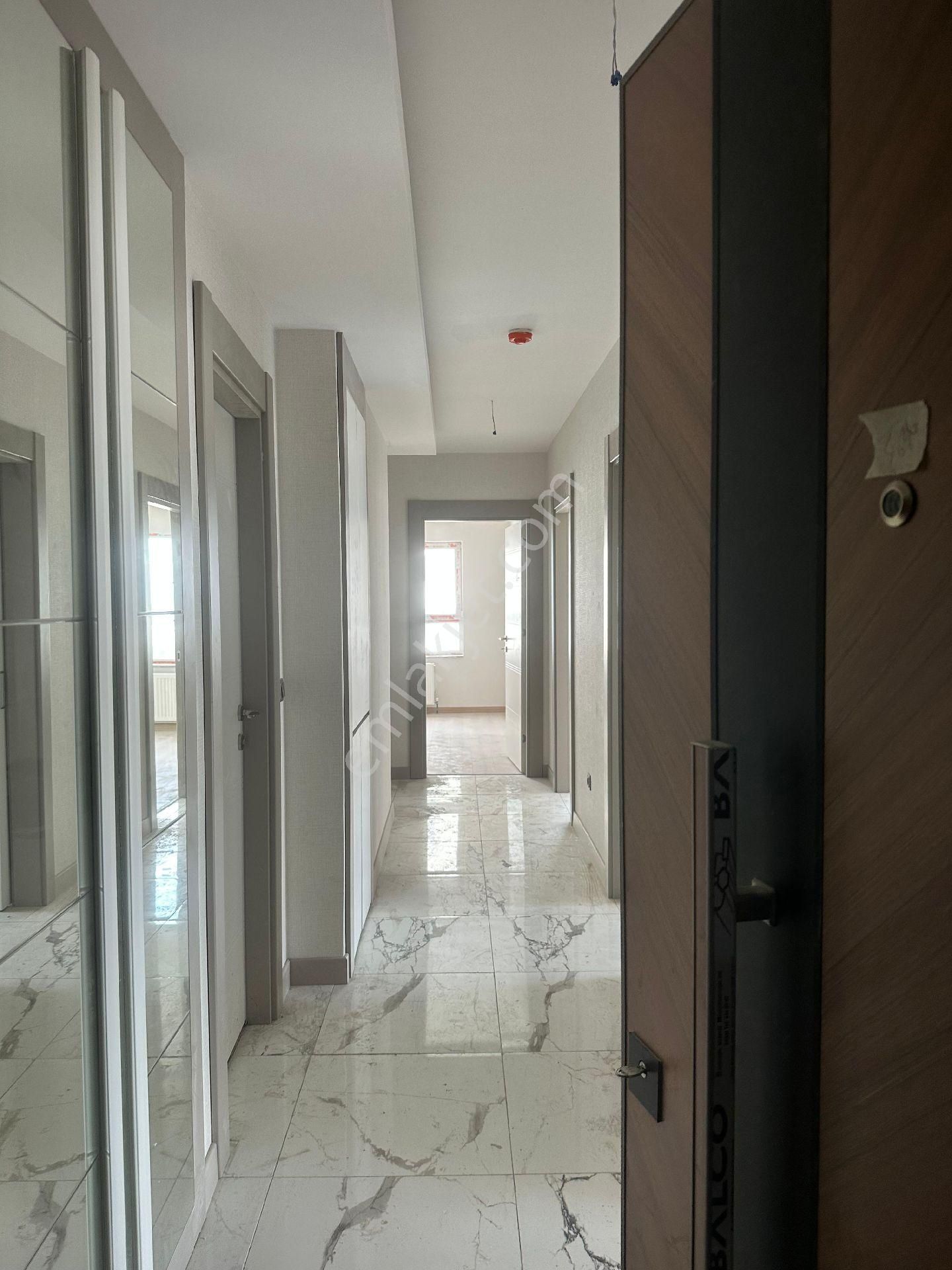 Mia'dan Törekent Serra Bulvar'da Kiralık 3+1 Lüks - Görsel 3