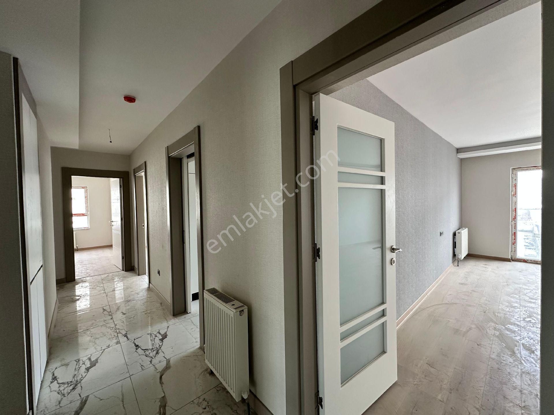 Mia'dan Törekent Serra Bulvar'da Kiralık 3+1 Lüks - Görsel 4