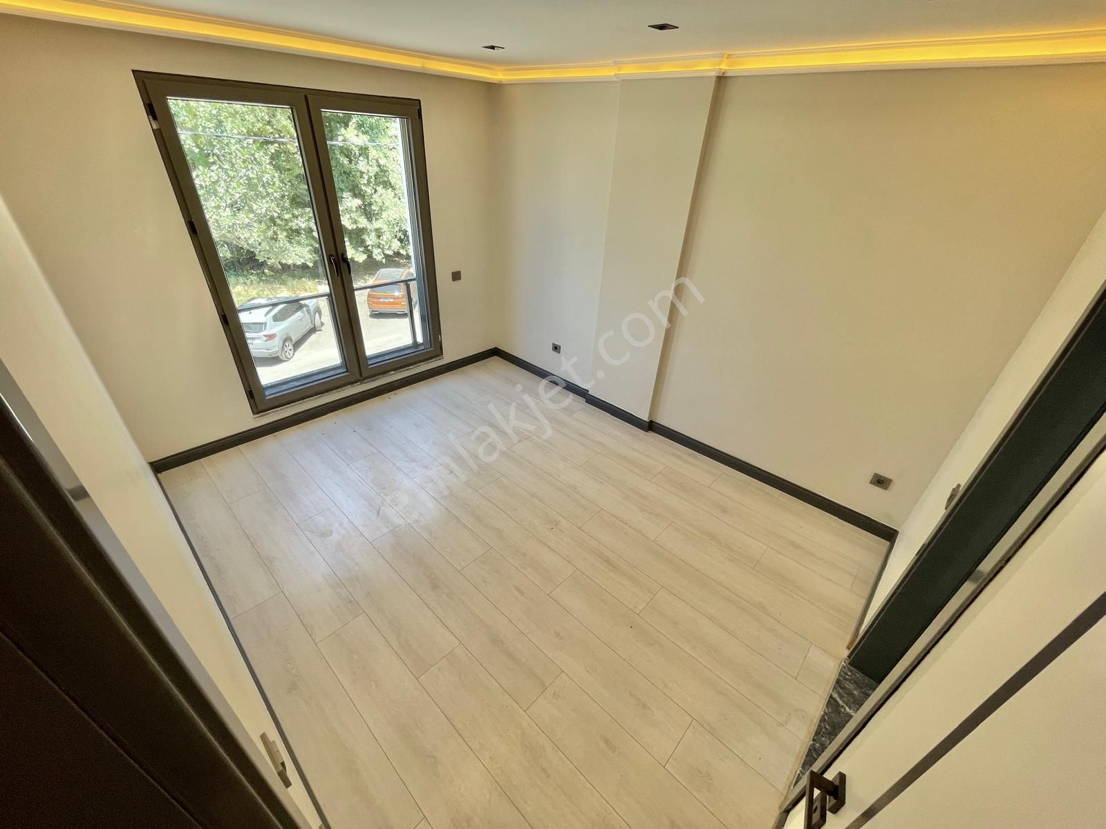 Berkay Demirel'den Akçayda Ebeveyn Banyoluçift Cephe 2+1 Daire - Görsel 26