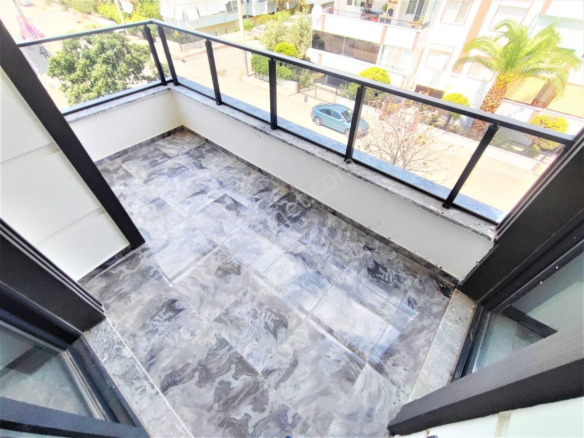 🎀akçay'da Aygül'den Sıfır Denize Çok Yakın Merkezi Lokasyonda Ara Kat Ön Cephe 2+1 Satılık Daireler - Görsel 23