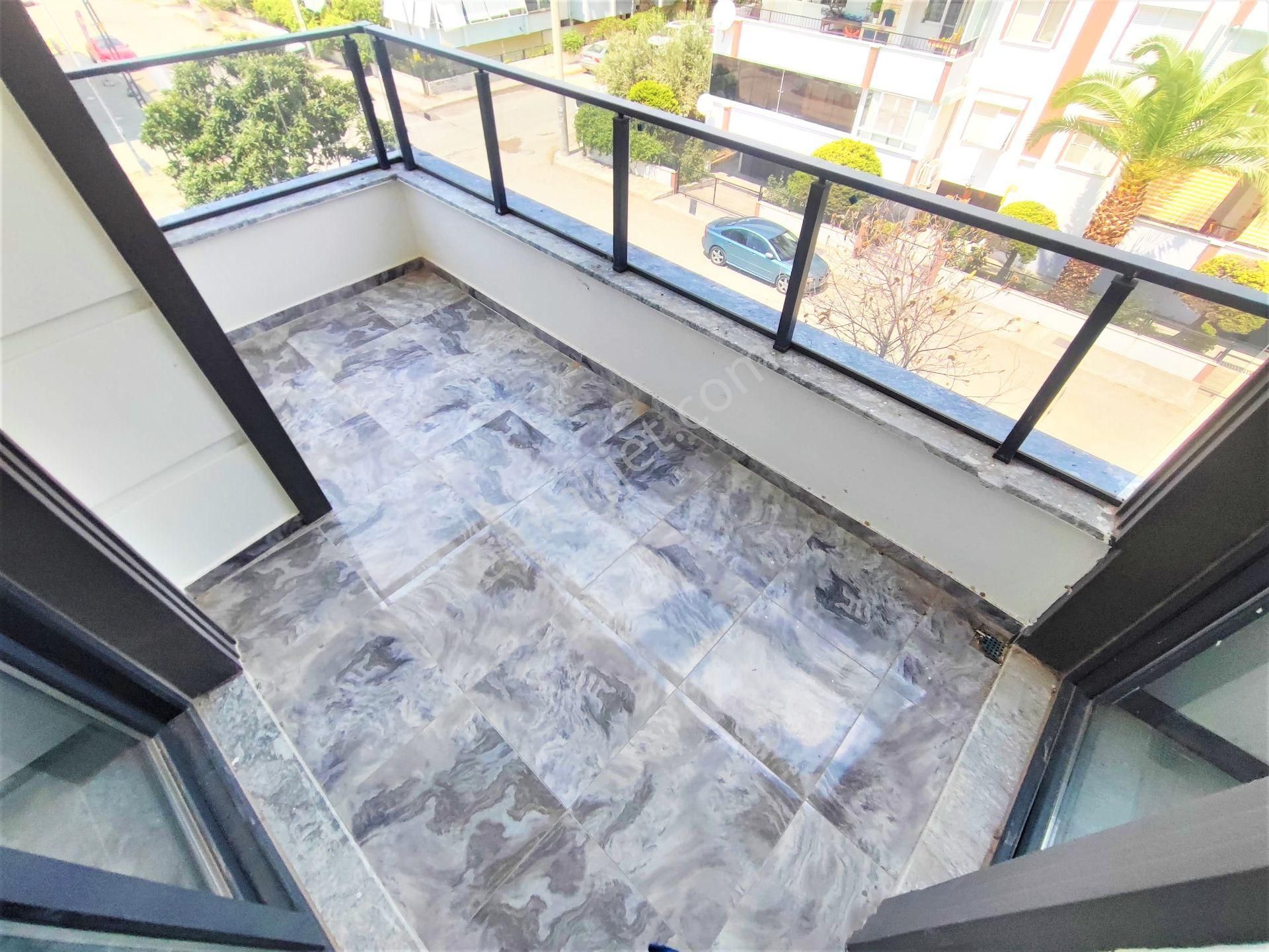 🎀akçay'da Aygül'den Sıfır Denize Çok Yakın Merkezi Lokasyonda Ara Kat Ön Cephe 2+1 Satılık Daireler - Görsel 18