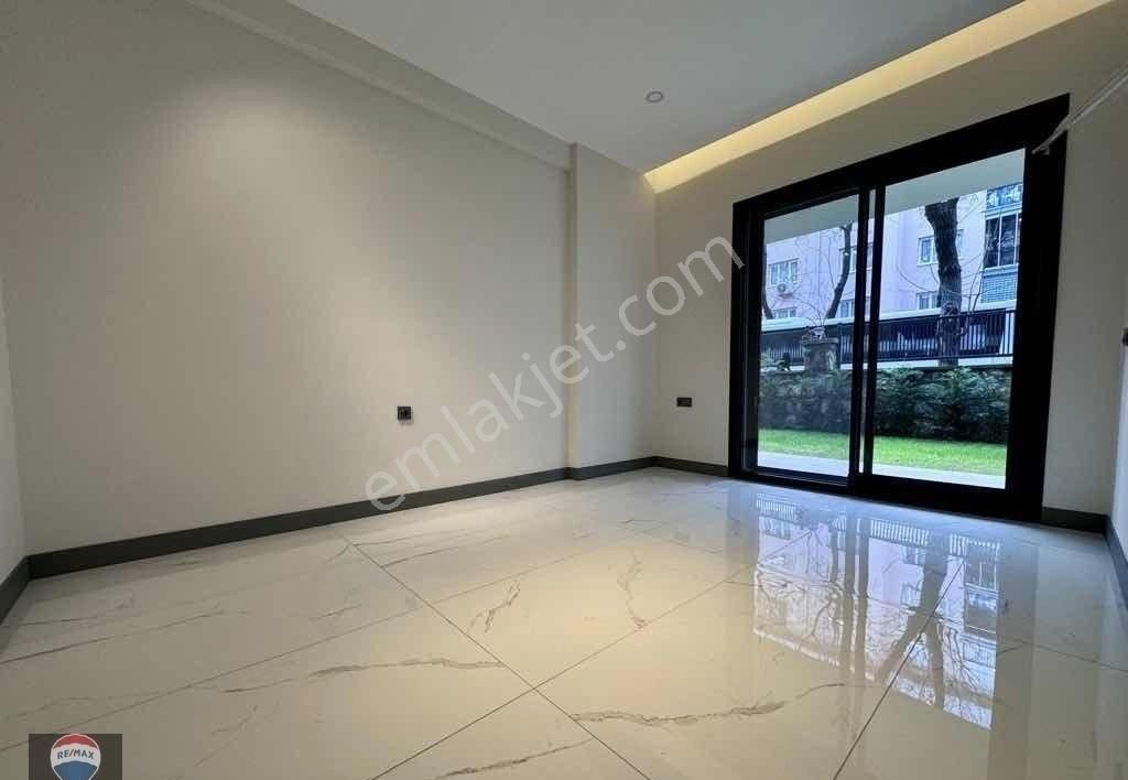 Kuşadası May Suit’te Güvenlikli Havuzlu Sitede Bahçe Katı 2+1 - Görsel 21