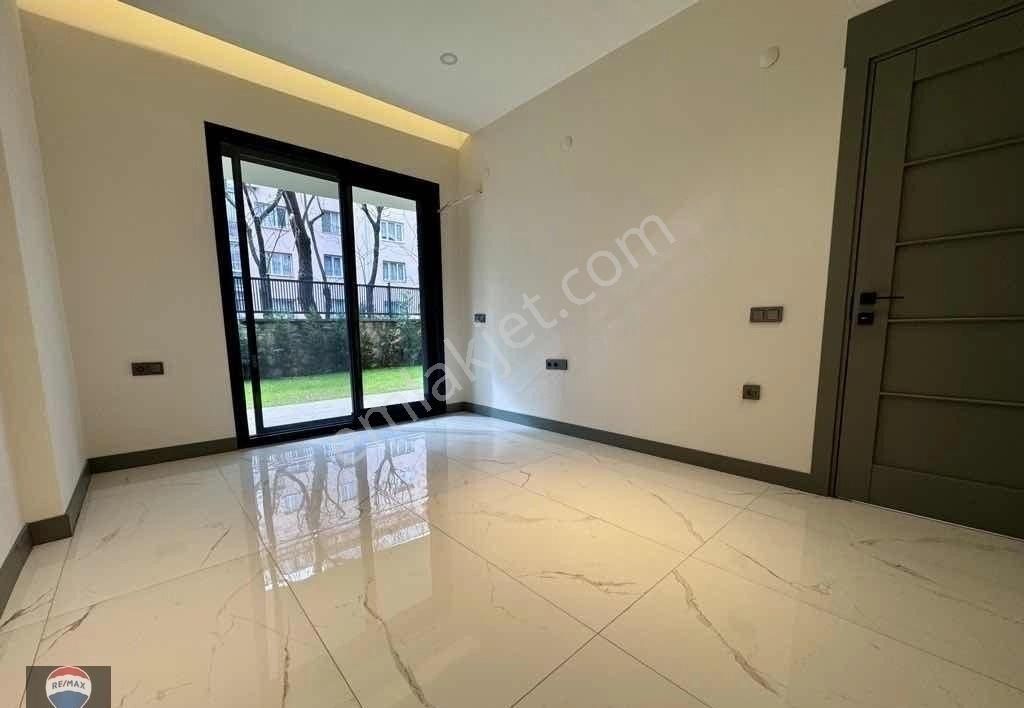 Kuşadası May Suit’te Güvenlikli Havuzlu Sitede Bahçe Katı 2+1 - Görsel 18