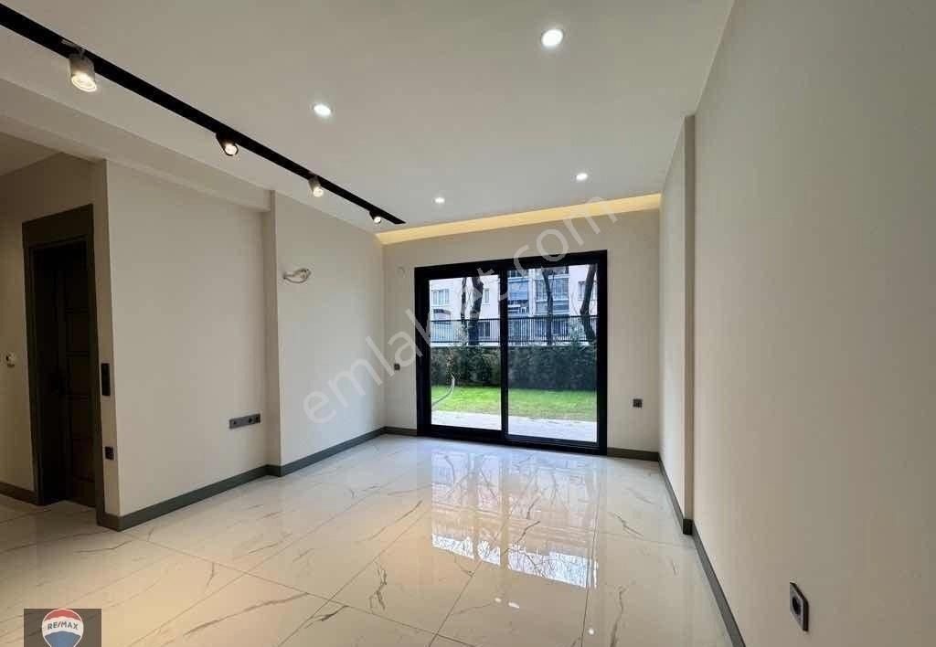 Kuşadası May Suit’te Güvenlikli Havuzlu Sitede Bahçe Katı 2+1 - Görsel 19