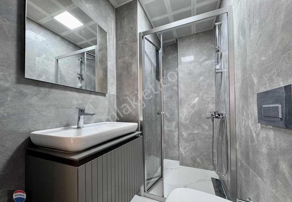 Kuşadası May Suit’te Güvenlikli Havuzlu Sitede Bahçe Katı 2+1 - Görsel 20