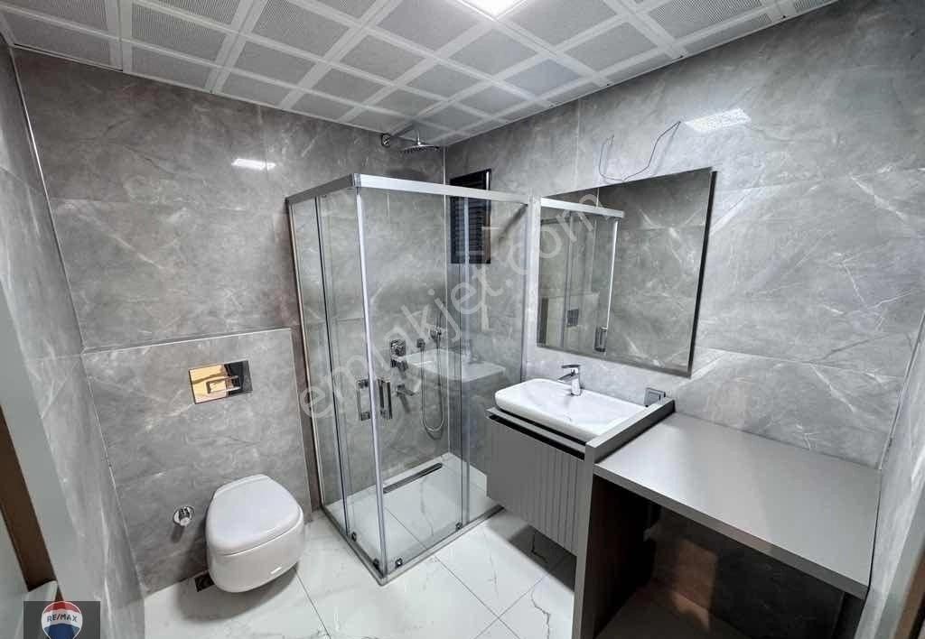 Kuşadası May Suit’te Güvenlikli Havuzlu Sitede Bahçe Katı 2+1 - Görsel 23