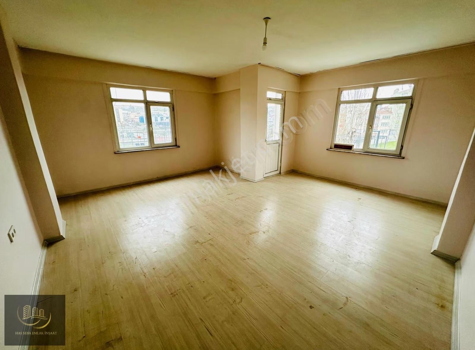 Has Seba'dan Güngören Merkezde 2+1 90m2 Masrafsız Kiralık 1.katt