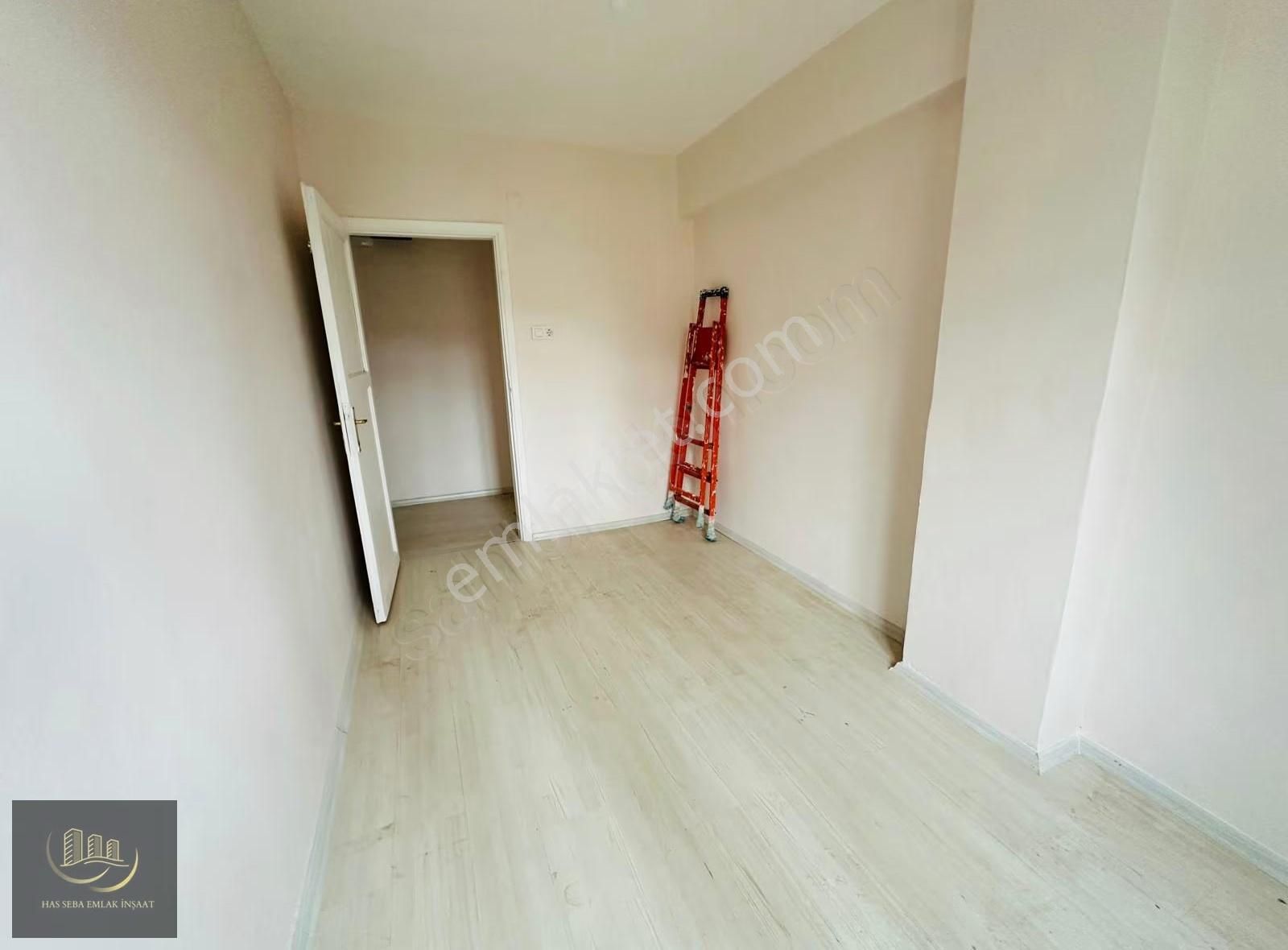 Has Seba'dan Güngören Merkezde 2+1 90m2 Masrafsız Kiralık 1.katt - Görsel 2