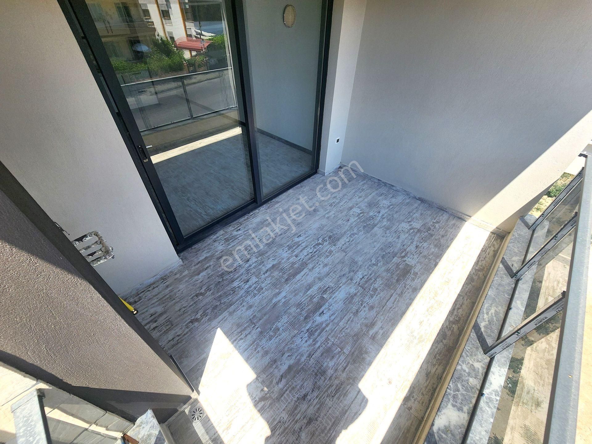 Burhaniye'de Aygül'den Kaçırılmayacak Sıfır Kat Cephe Seçenekleriyle Çift Balkonlu 1+1 Satılık Daire - Görsel 32
