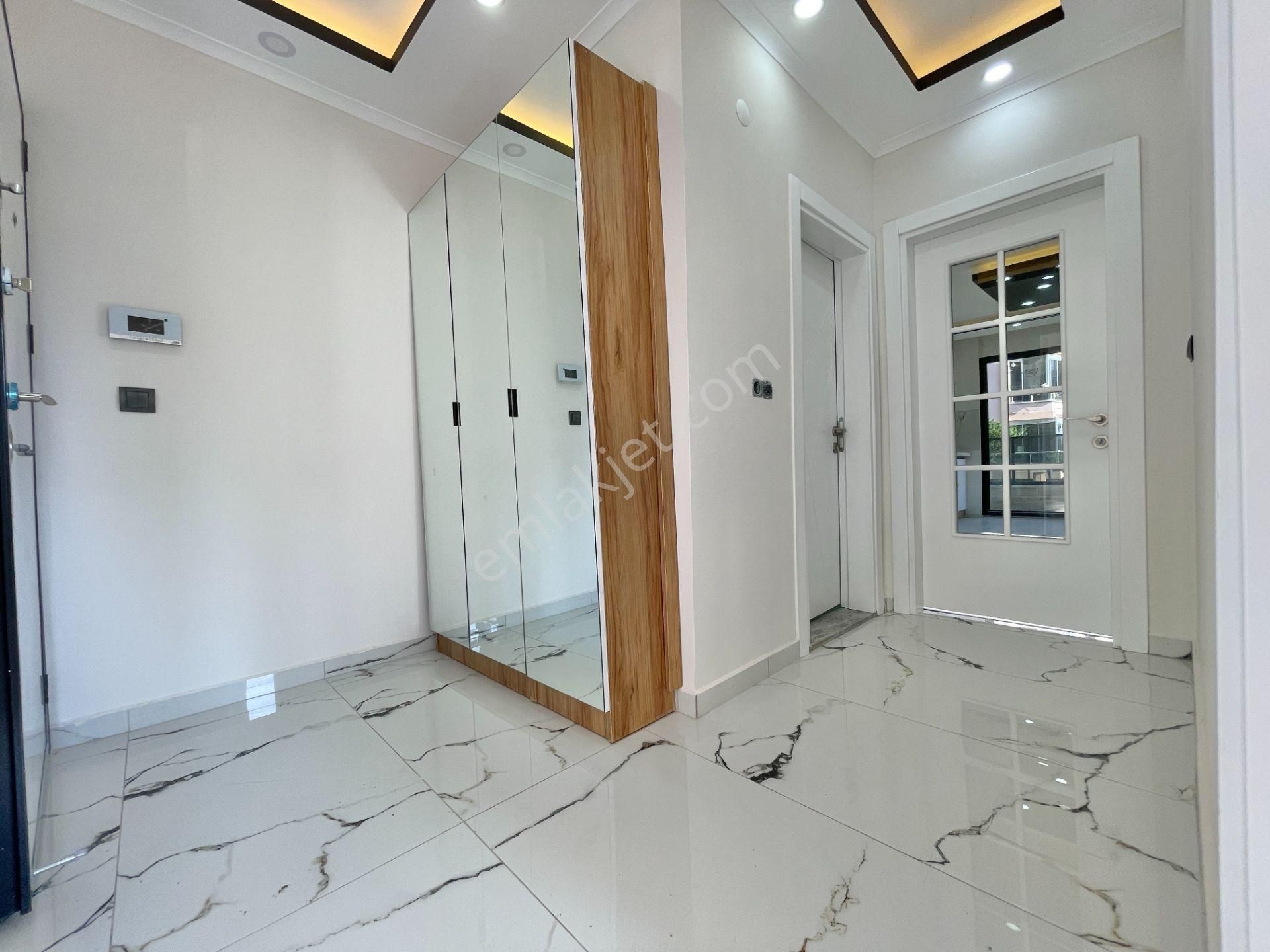 Sadece Berkay Demirel'den Altınkumda Denize 600 Metre Çift Köşe 2+1 Daire - Görsel 10