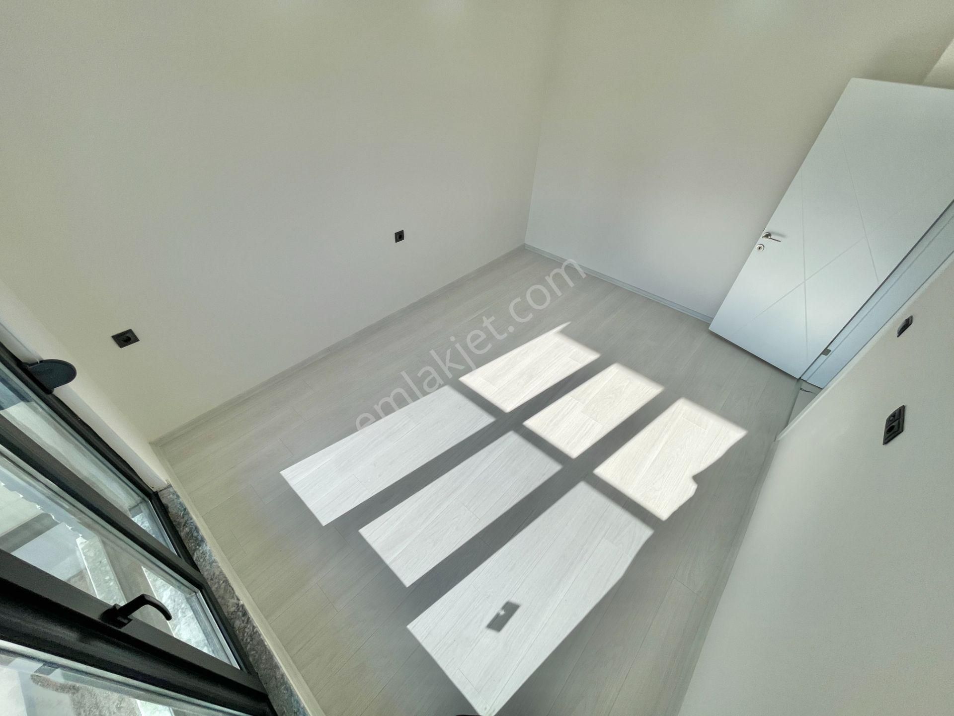 Sadece Berkay Demirel'den Altınkumda Denize 600 Metre Çift Köşe 2+1 Daire - Görsel 29