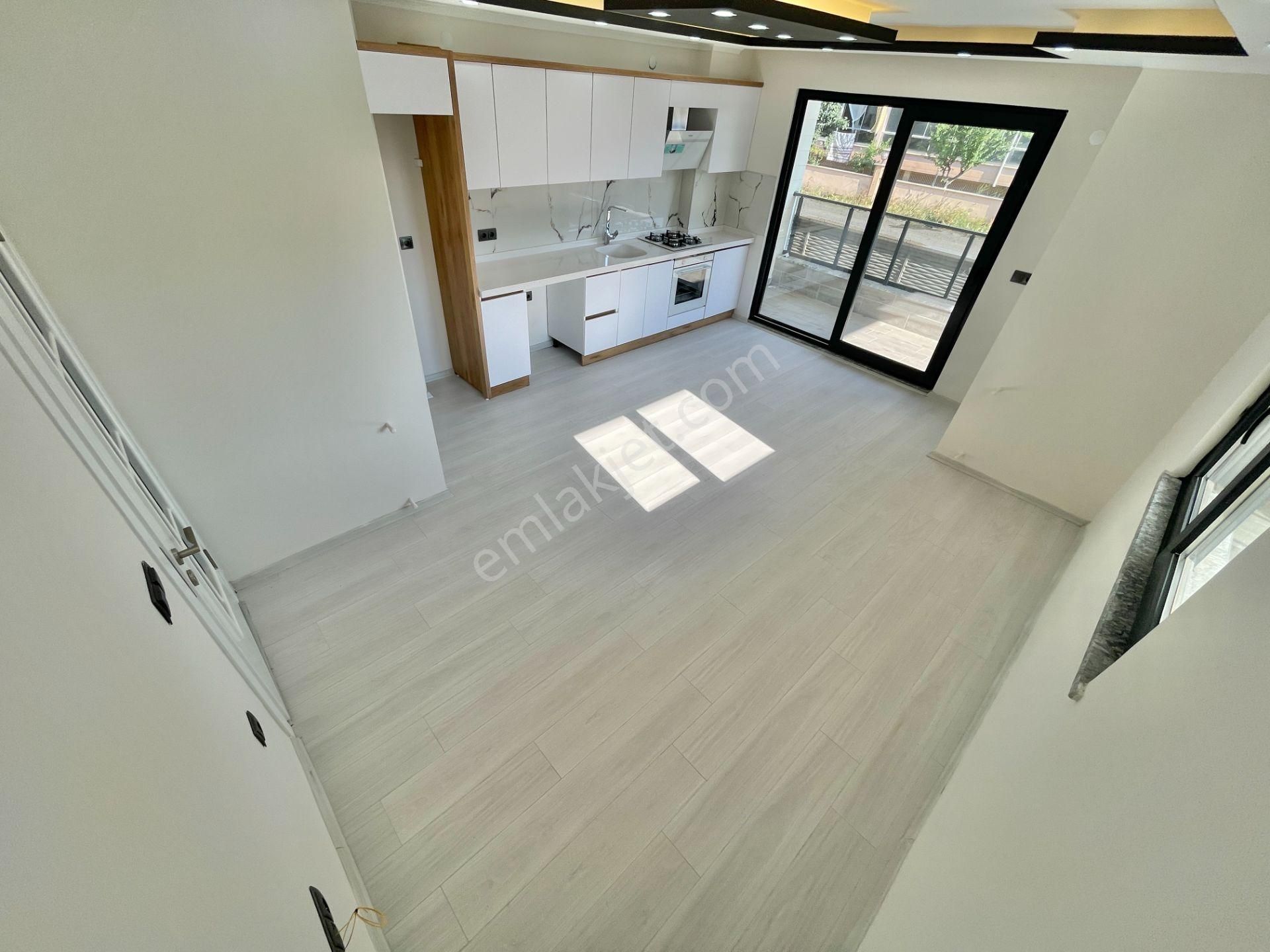 Sadece Berkay Demirel'den Altınkumda Denize 600 Metre Çift Köşe 2+1 Daire - Görsel 11