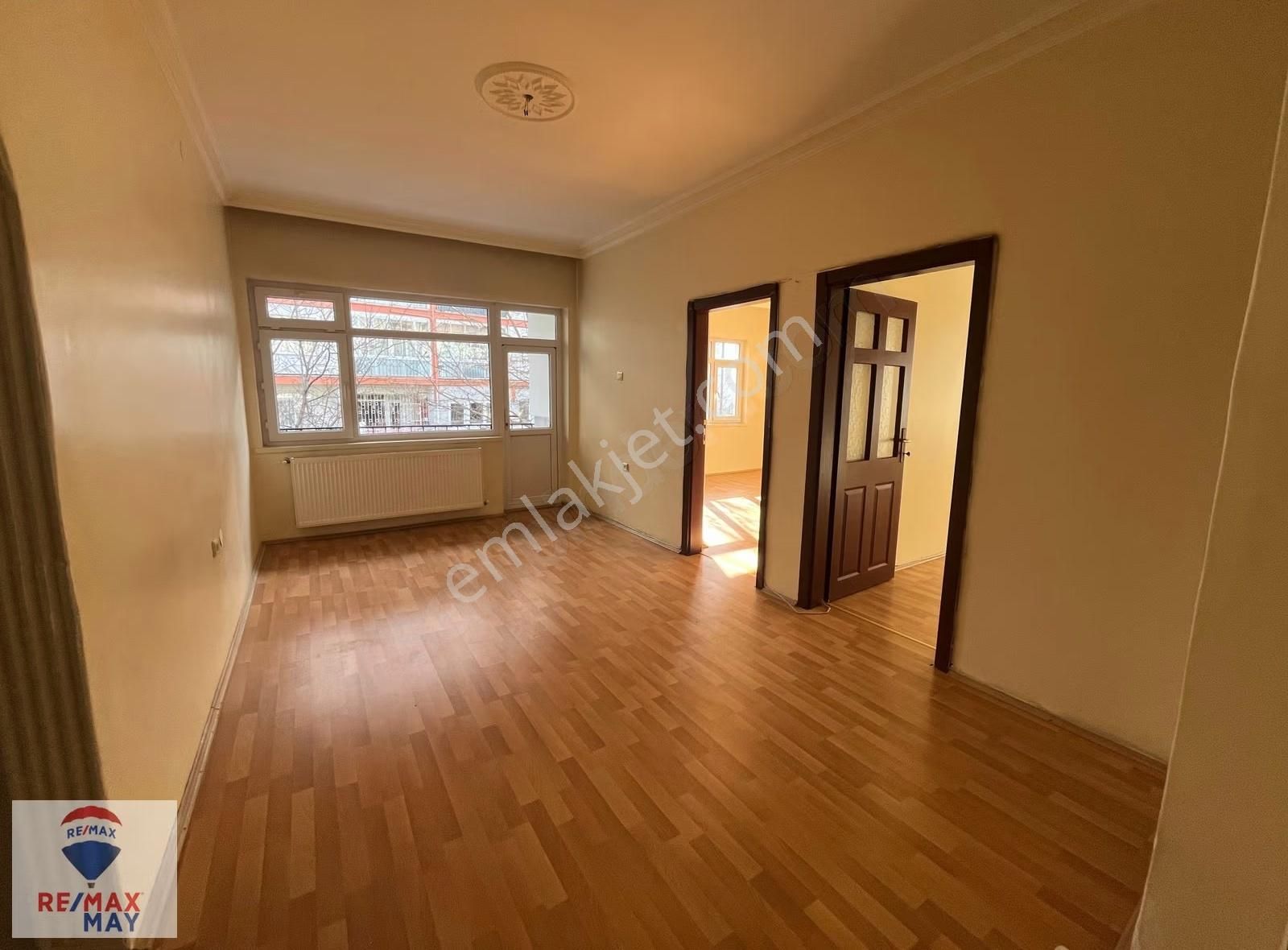 Abidinpaşa Limonlu Sokak'ta Kiralık 3+1 Daire - Görsel 5