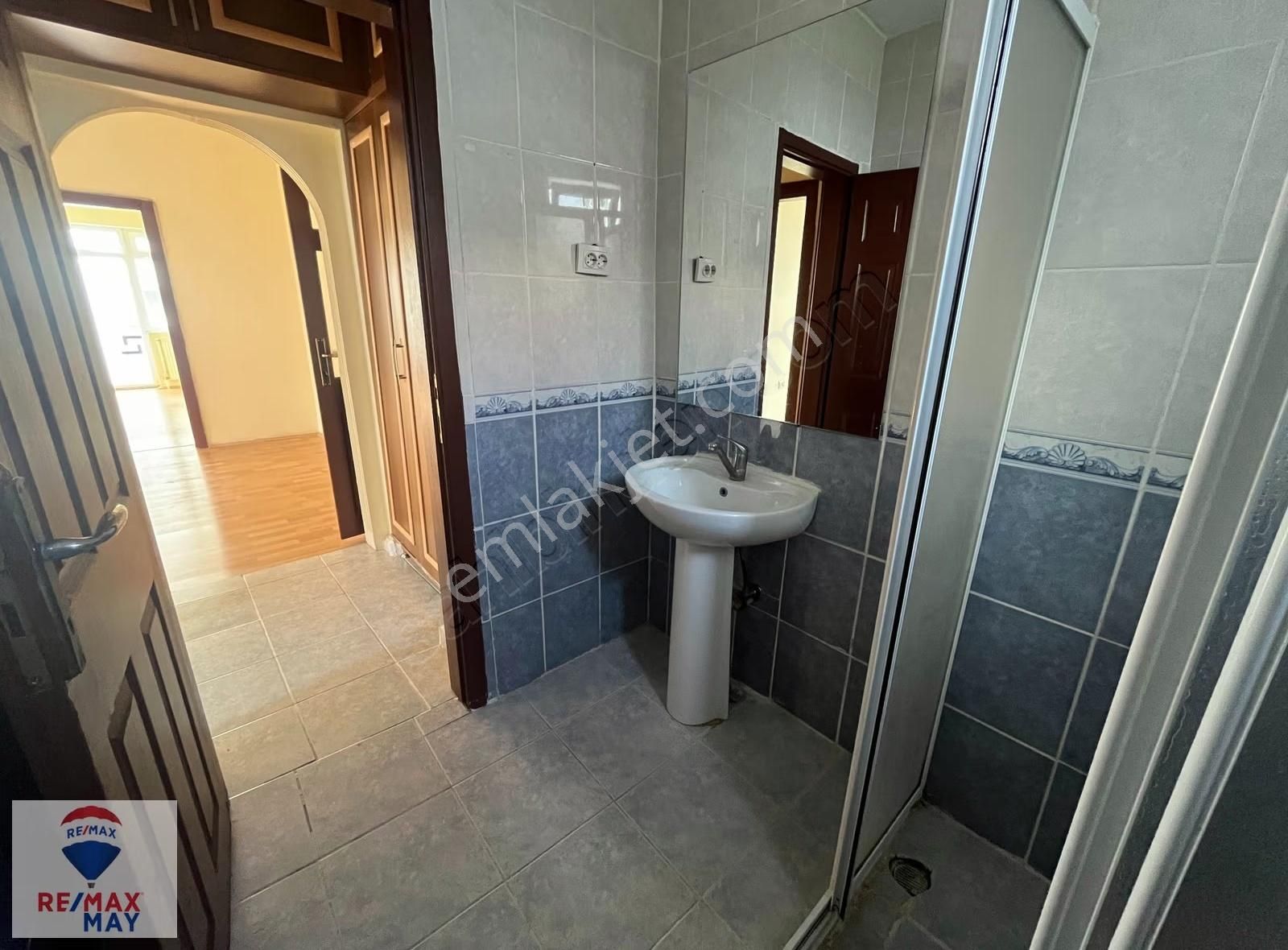 Abidinpaşa Limonlu Sokak'ta Kiralık 3+1 Daire - Görsel 12