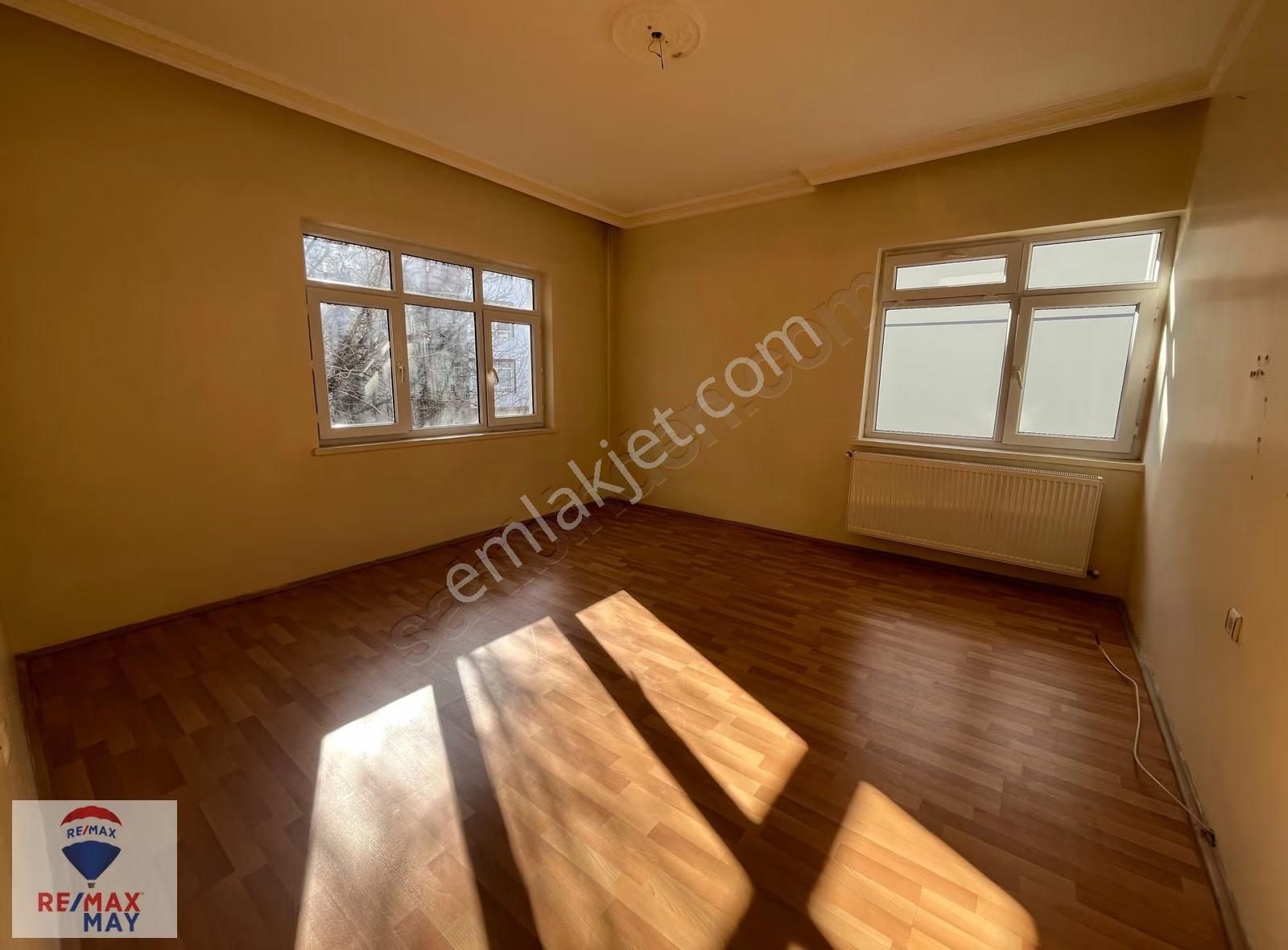 Abidinpaşa Limonlu Sokak'ta Kiralık 3+1 Daire - Görsel 14