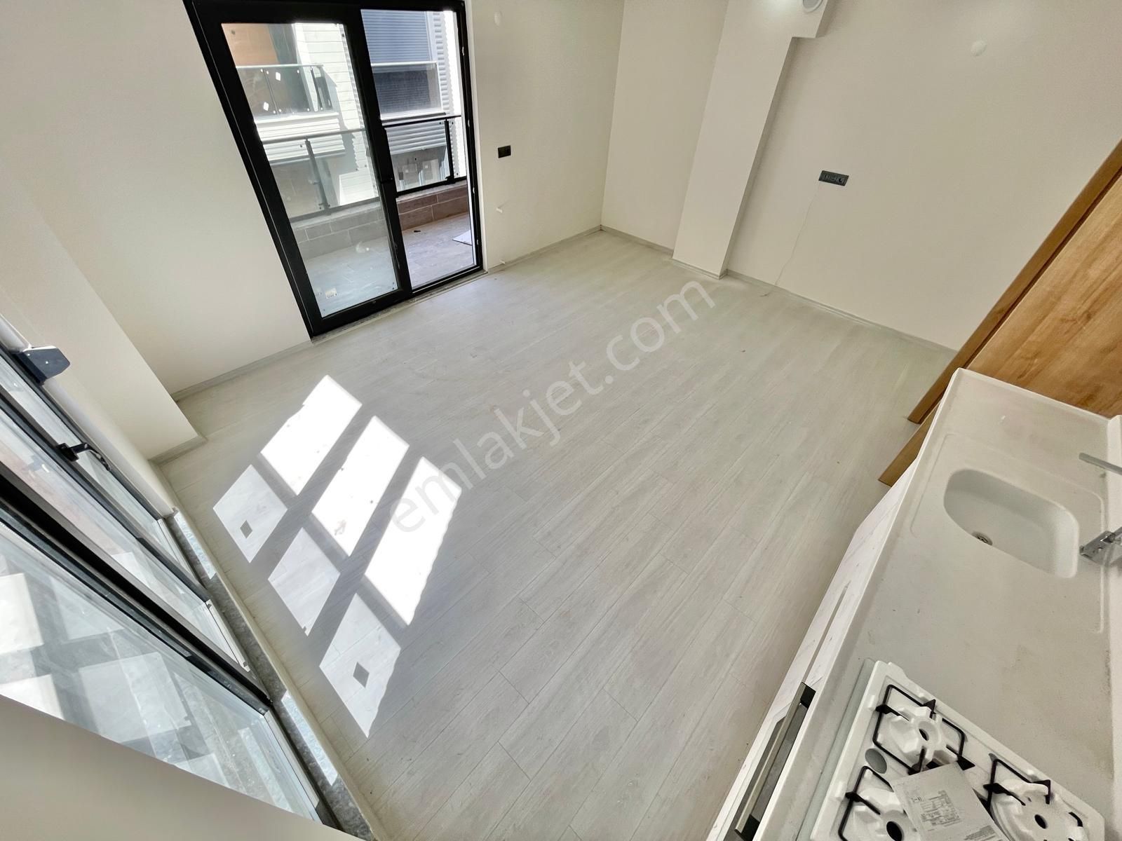 Berkay Demirel'den Altınkumda Site İçerisinde Geniş Teraslı 3+1 Dubleks - Görsel 12