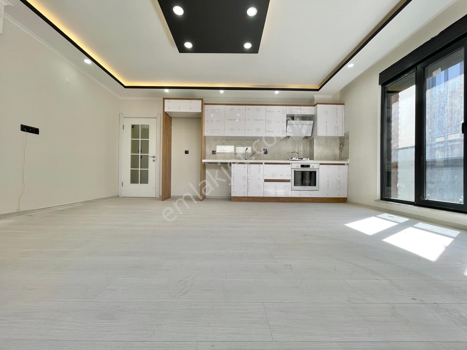 Berkay Demirel'den Altınkumda Site İçerisinde Geniş Teraslı 3+1 Dubleks - Görsel 13