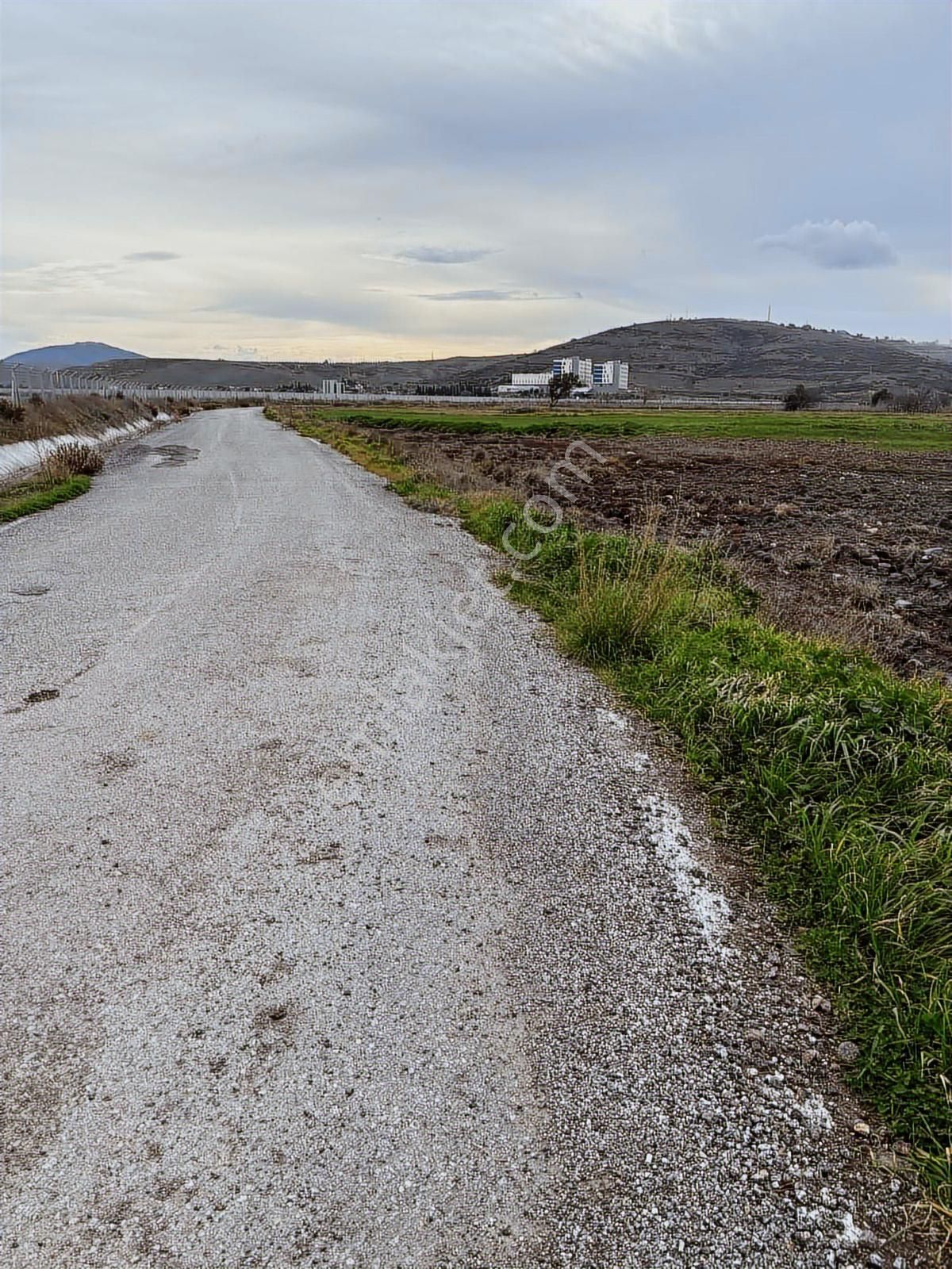 Aliağa Yat Tersanesi Ve Meslek Hastalıkları Hastanesi Yanı - Görsel 11