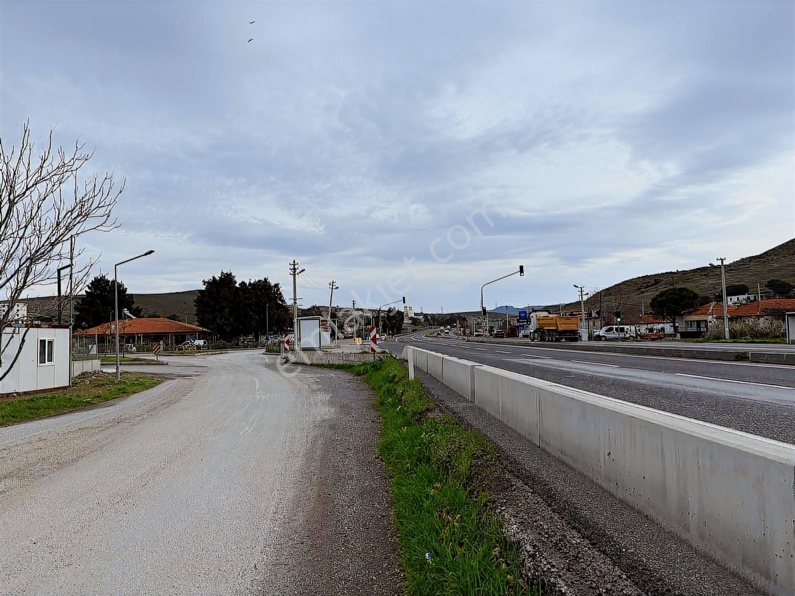 Aliağa Yat Tersanesi Ve Meslek Hastalıkları Hastanesi Yanı - Görsel 18