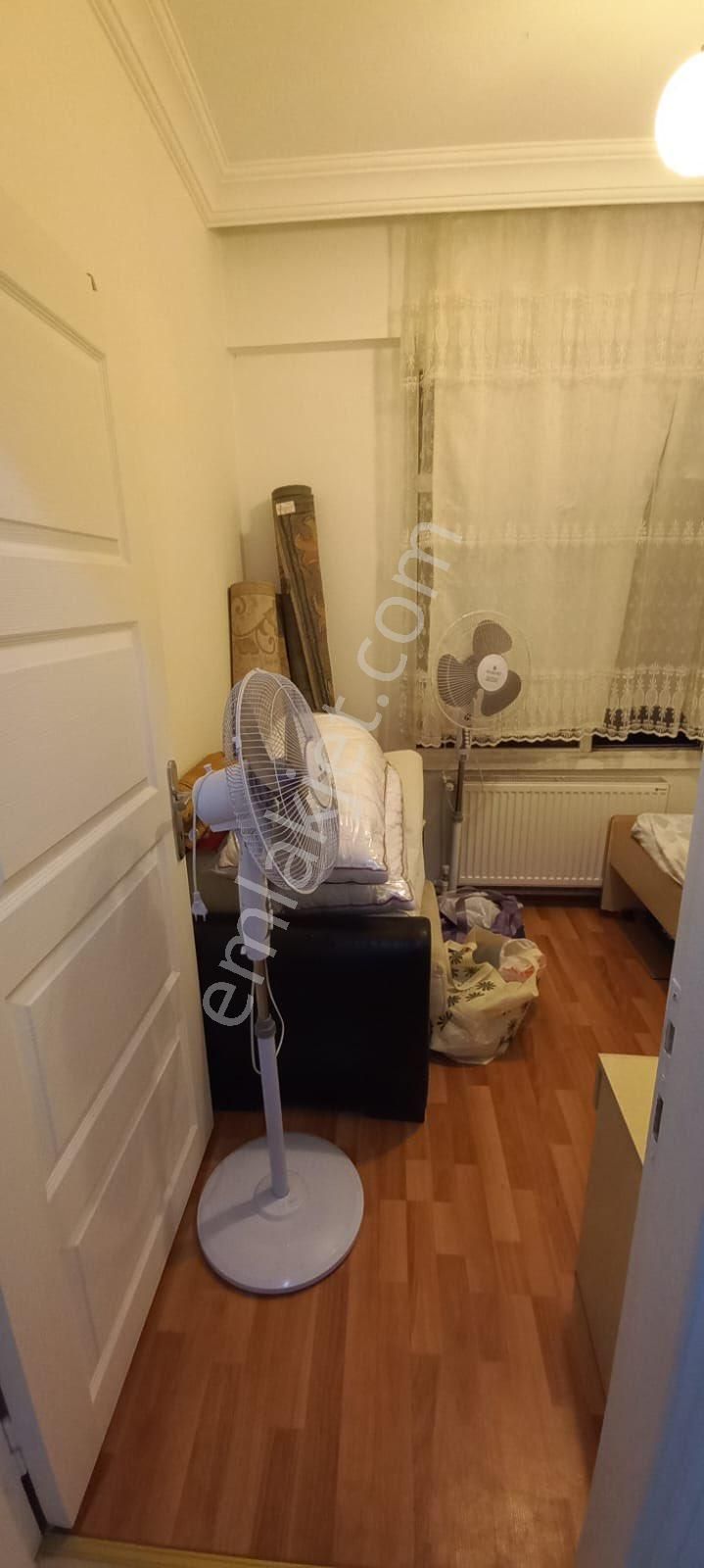 İstasyon Mahallesinde İci Temiz Satılık Daire