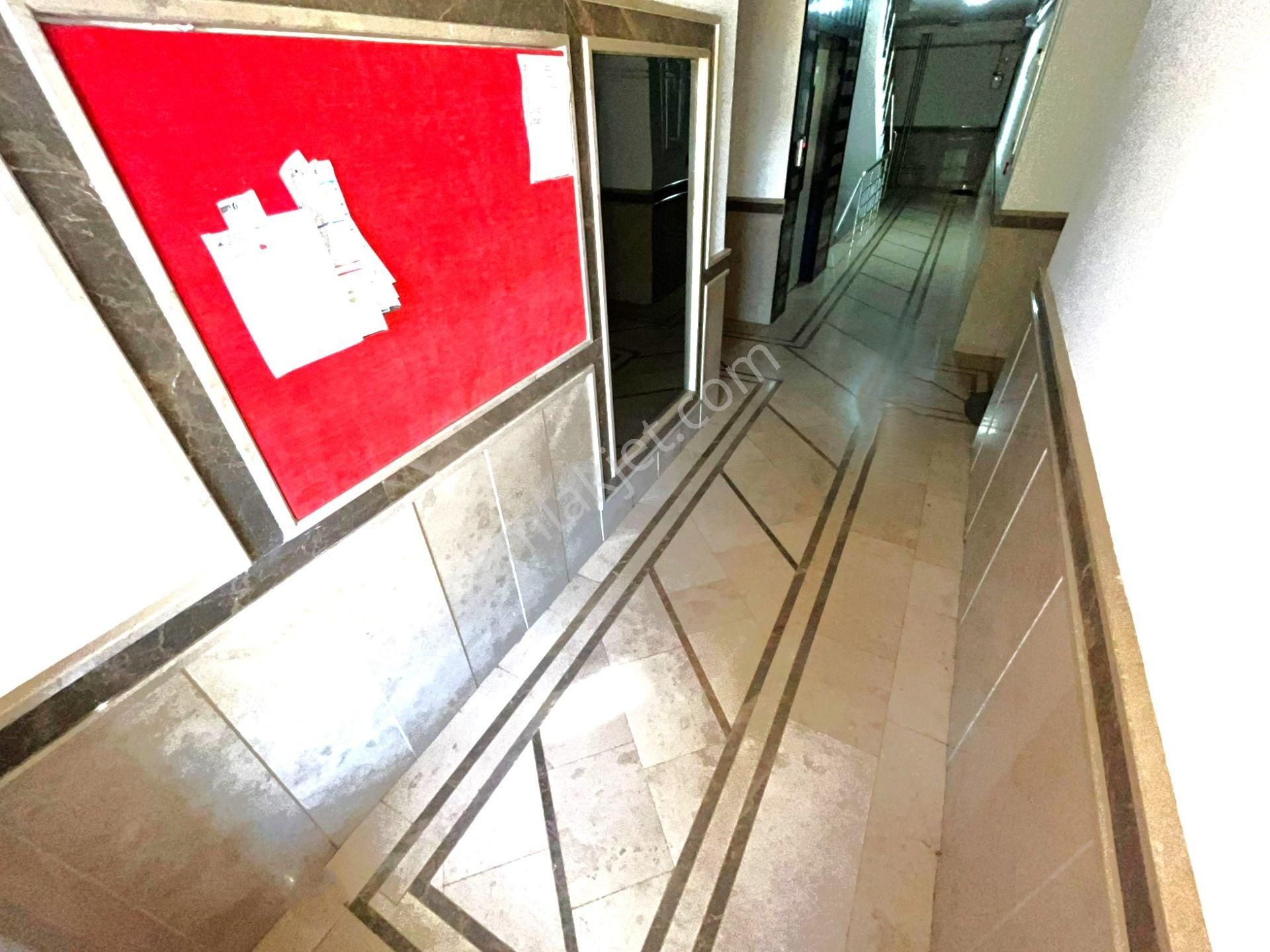 Akçay Merkez'de Aygülden Ayrı Mutfak 8 Yaşında Doğalgaz Kombili Geniş Çift Balkonlu 2+1satılık Daire - Görsel 34