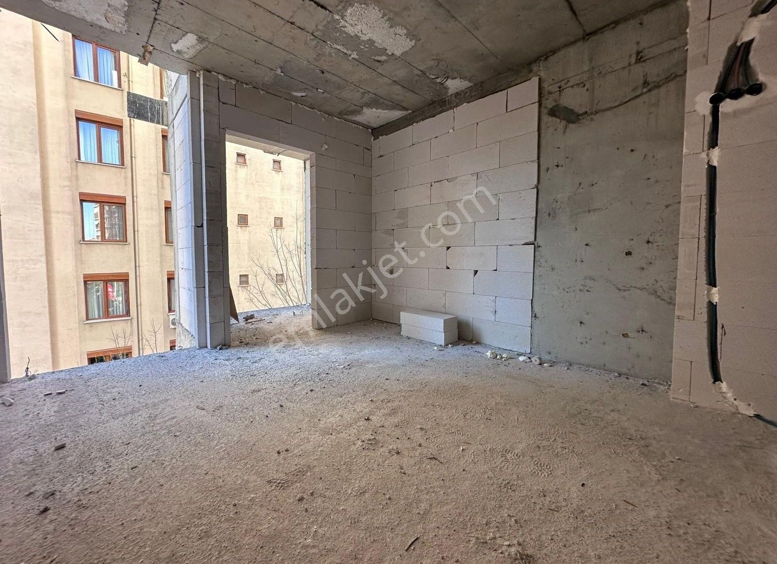 Atatürk Caddesi Üzerinde Satılık Sıfır 2+1 Net 75 M2 Daire - Görsel 3