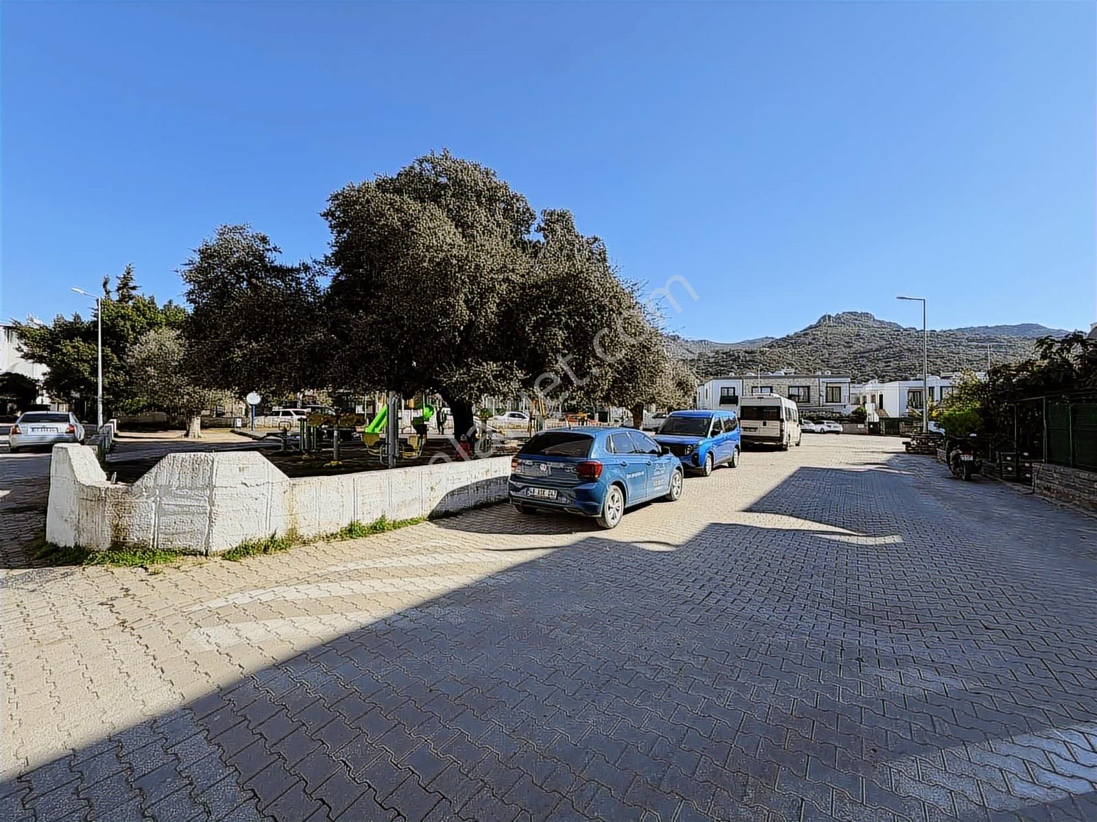 Turgutreıs Akçalan Satılık 2 + 1 Bahçe Katı Daıre - Görsel 4