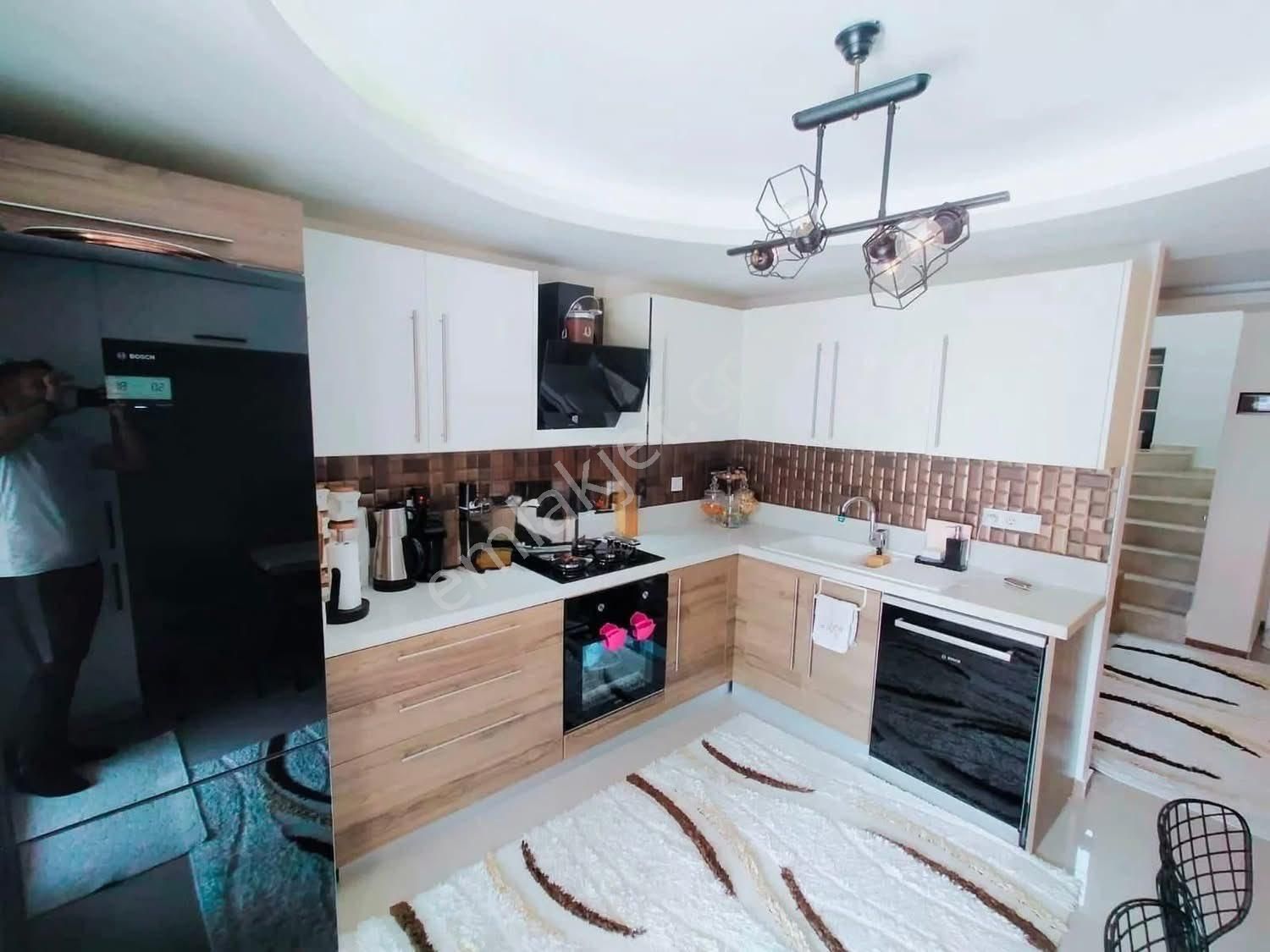Kuşadası Soğucak’ta | Geniş Bahçeli | Ortak Havuzlu | 5+2 Müstakil Villa - Görsel 5