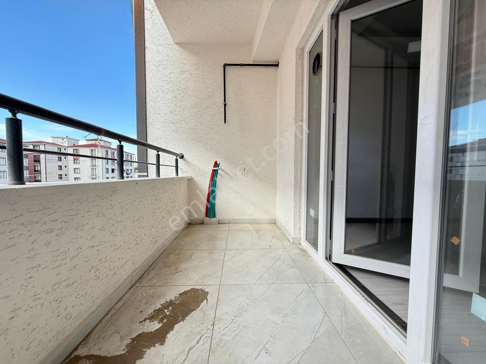 Fa Özbir'den Kızılpınar Okullar Bölgesinde Ara Kat Balkonlu 1+1 - Görsel 11