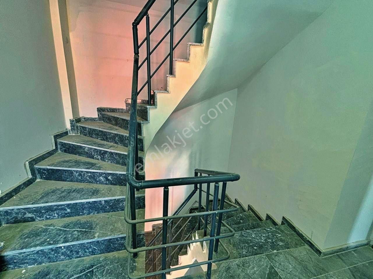 Uytundan Burhaniye Badem Alanında Doğal Gazlı Satılık 1+1 Daire - Görsel 17
