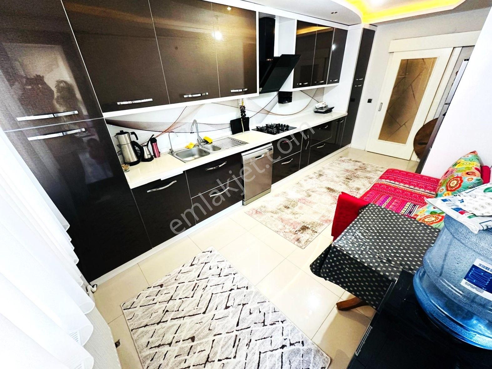 💎kadıköy'de Aygülden💎ayrı Mutfak Ebeveynli Çift Geniş Balkonlu Deniz Ve Doğa Mnz 3+1 Satılık Daire