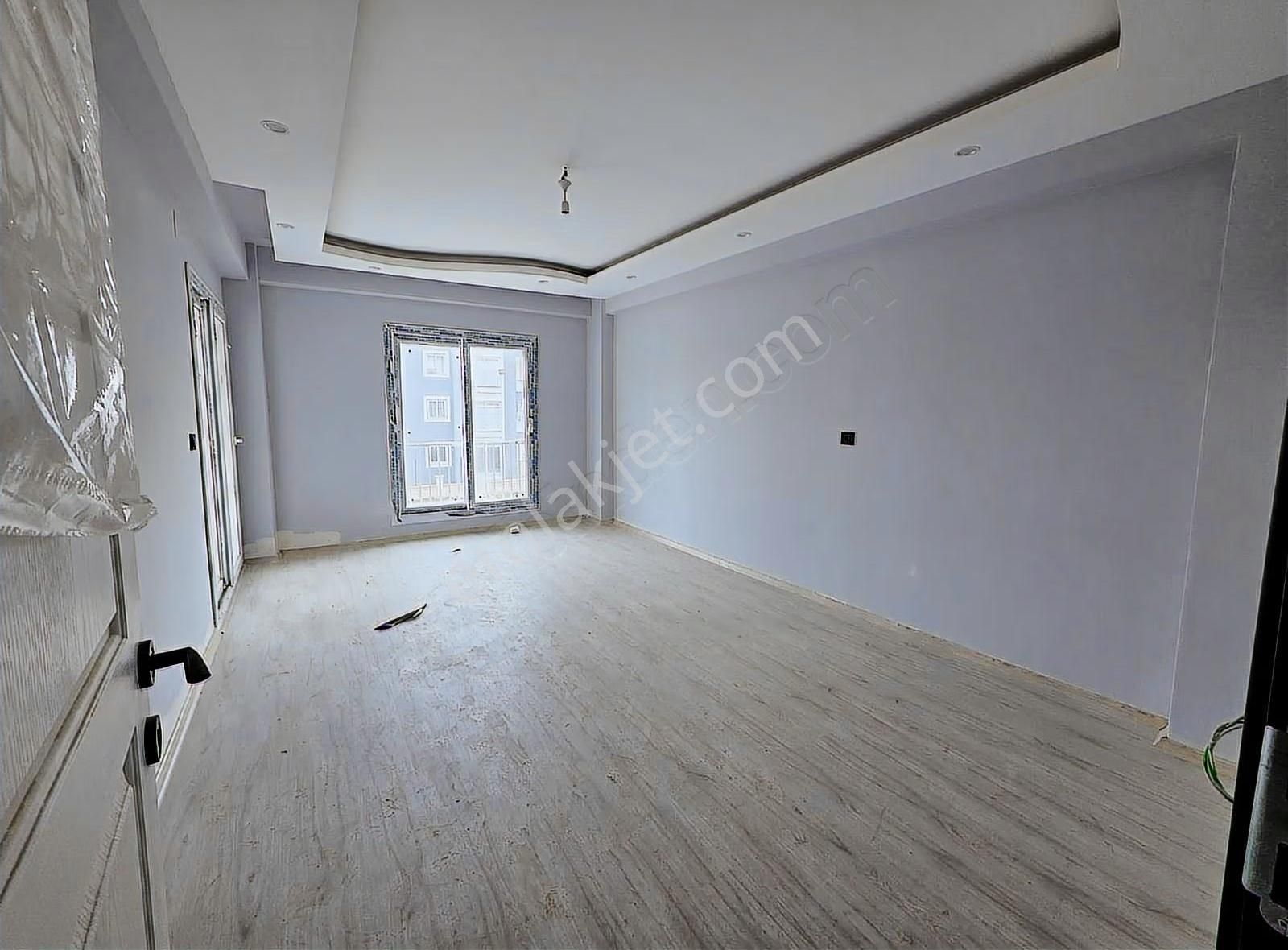 Güvenlikli Site İçerisinde 2+1 Kapalı Mutfak Satılık Daire