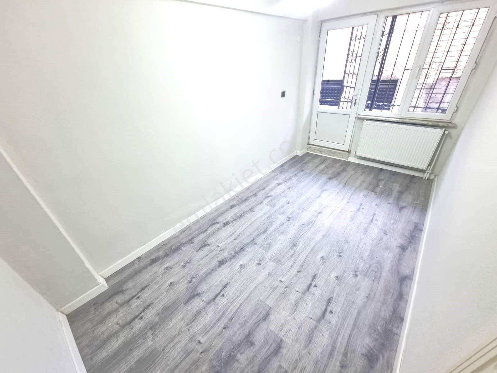 Aygül'den Akçay Merkez'de Geniş Bahçe Kullanımlı Ön Cephe Masrafsız Ayrı Mutfaklı 2+1 Satılık Daire - Görsel 18