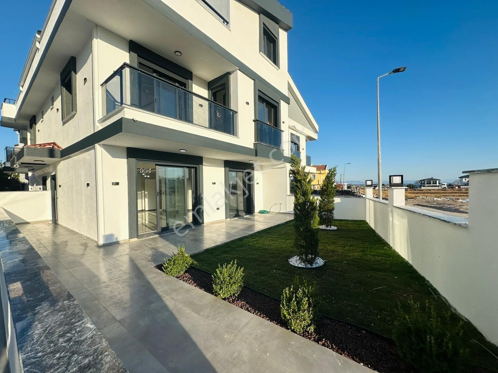 Didim Efeler Mahallesinde Satılık 4+1 Teraslı Havuzlu Villa - Görsel 2