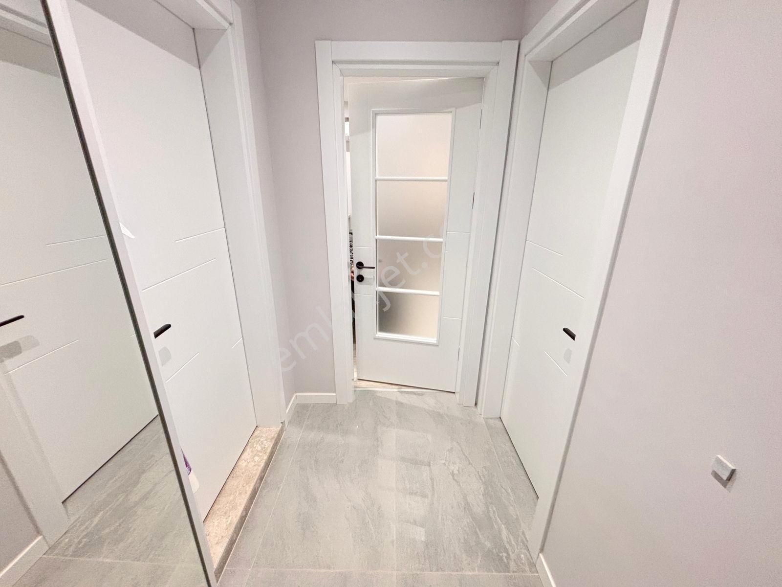 Akçay'da Aygül'den Şık Ve Konforlu Oturumu Keyifli Doğalgazlı Cam Balkonlu Ön Cephe 1+1satılık Daire - Görsel 25