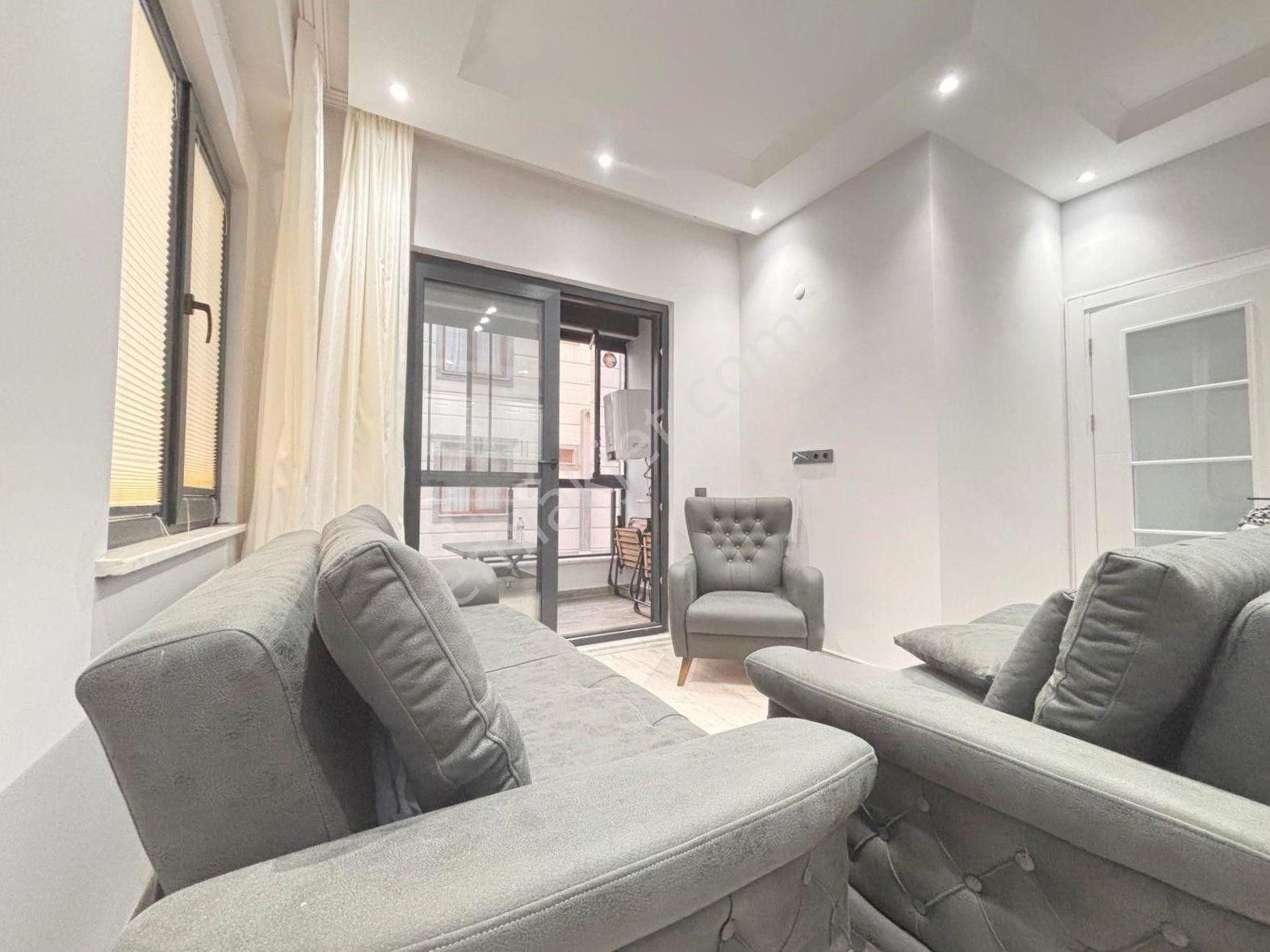 Akçay'da Aygül'den Şık Ve Konforlu Oturumu Keyifli Doğalgazlı Cam Balkonlu Ön Cephe 1+1satılık Daire - Görsel 4