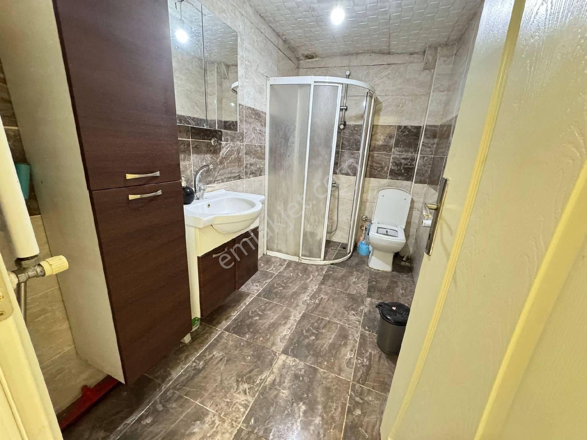 Samsun Atakum Cumhuriyet Mahallesi'nde Yüksek Giriş 2+1 Satılık Daire