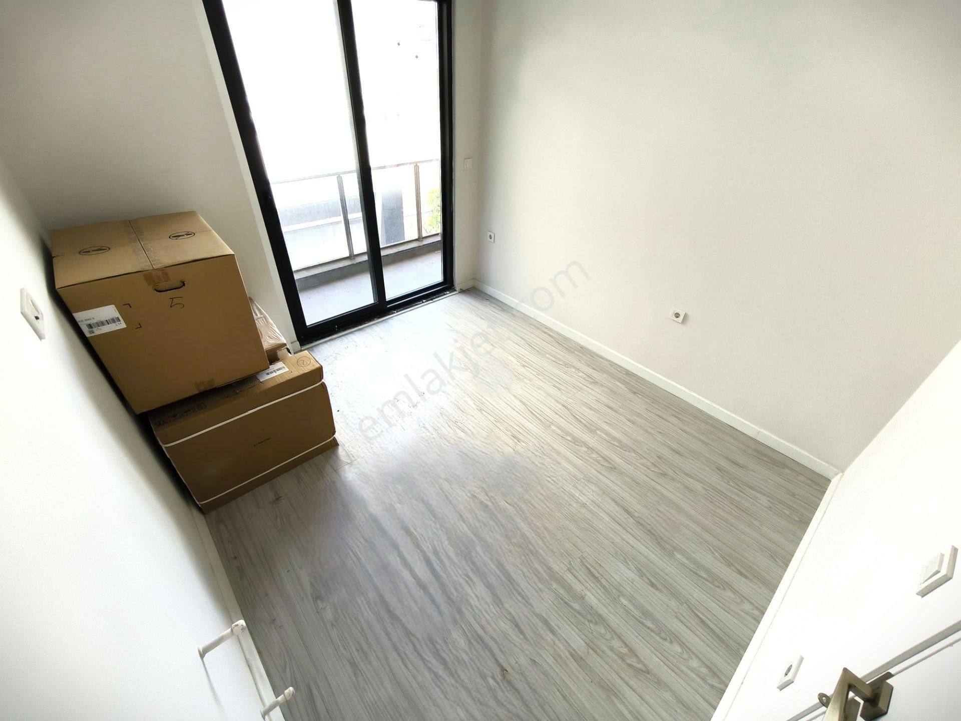 Aygül'den Akçay'da Sıfır Denize Yakın Ön Cephe Ara Kat Ayrı Mutfak Lüks Kaçmaz 2+1 Satılık Daireler - Görsel 24